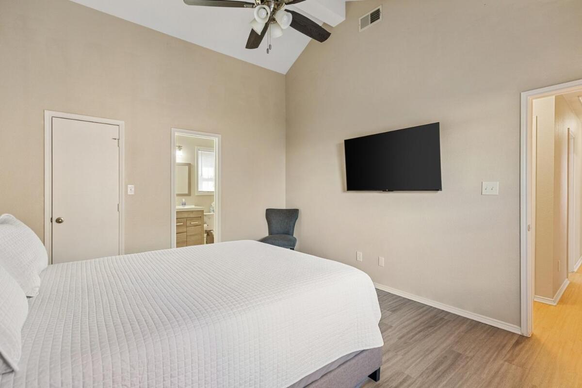 Three-Bedroom Vacation Home  photo 1