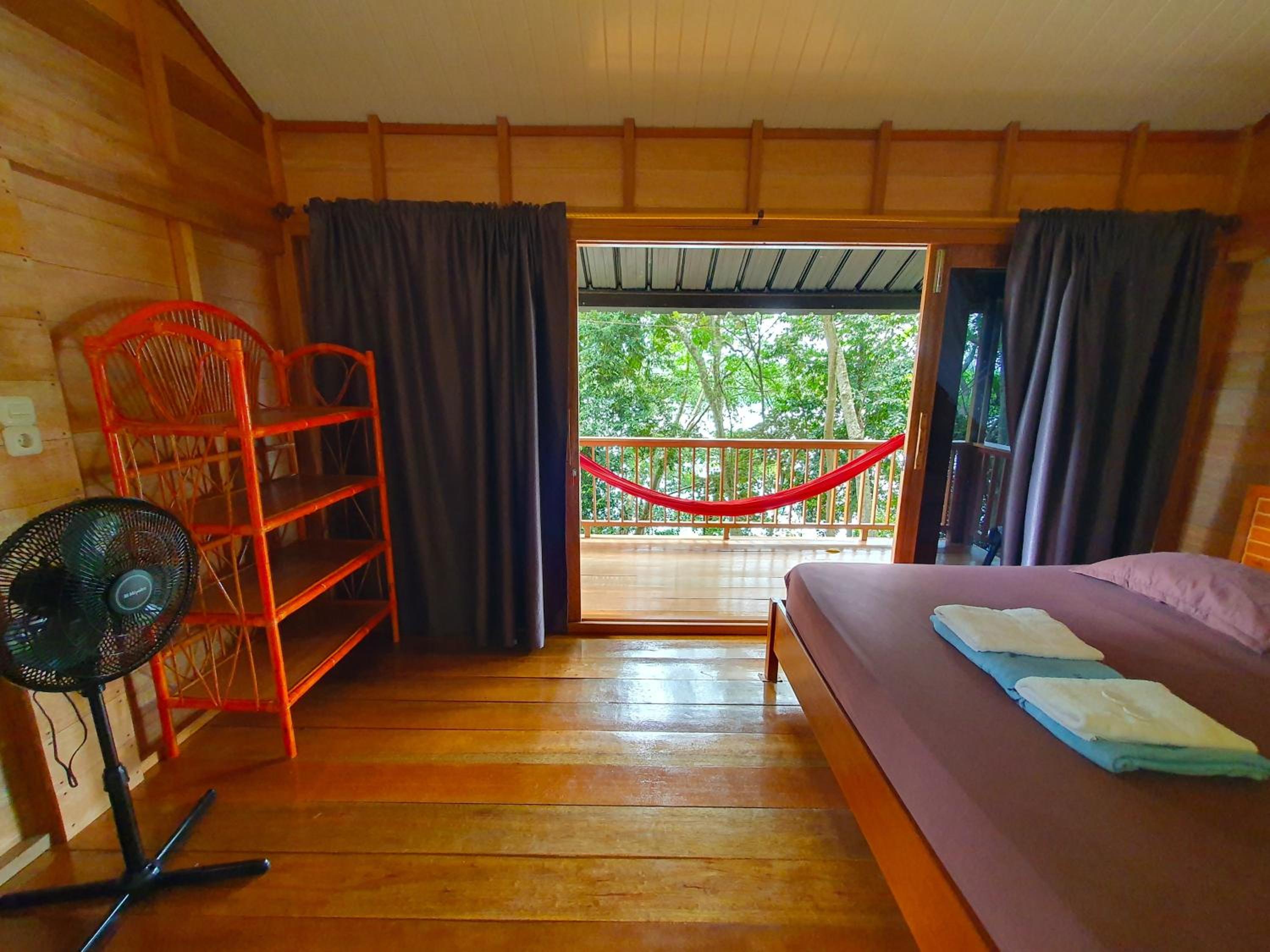 Superior Bungalow - Photo 13