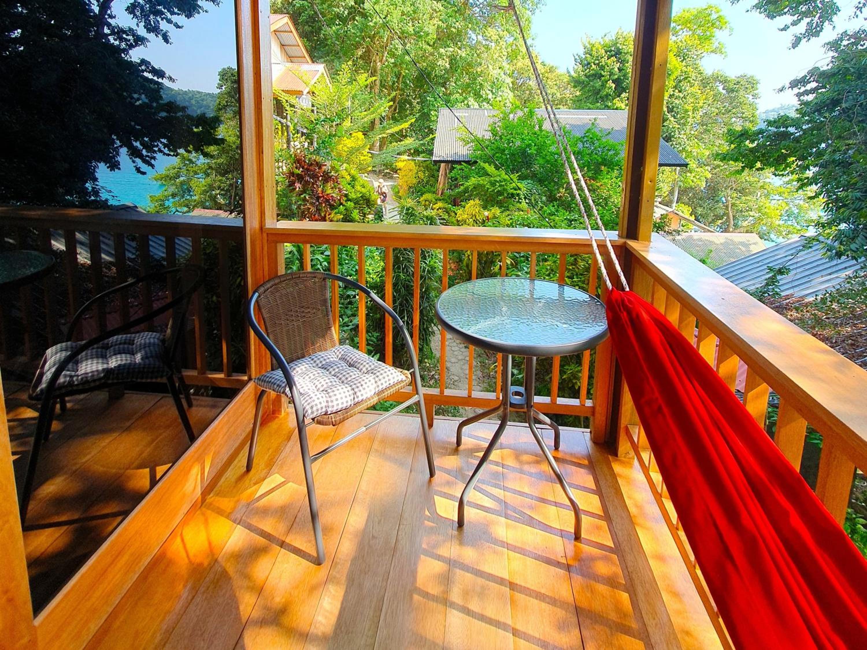 Superior Bungalow - Photo 11
