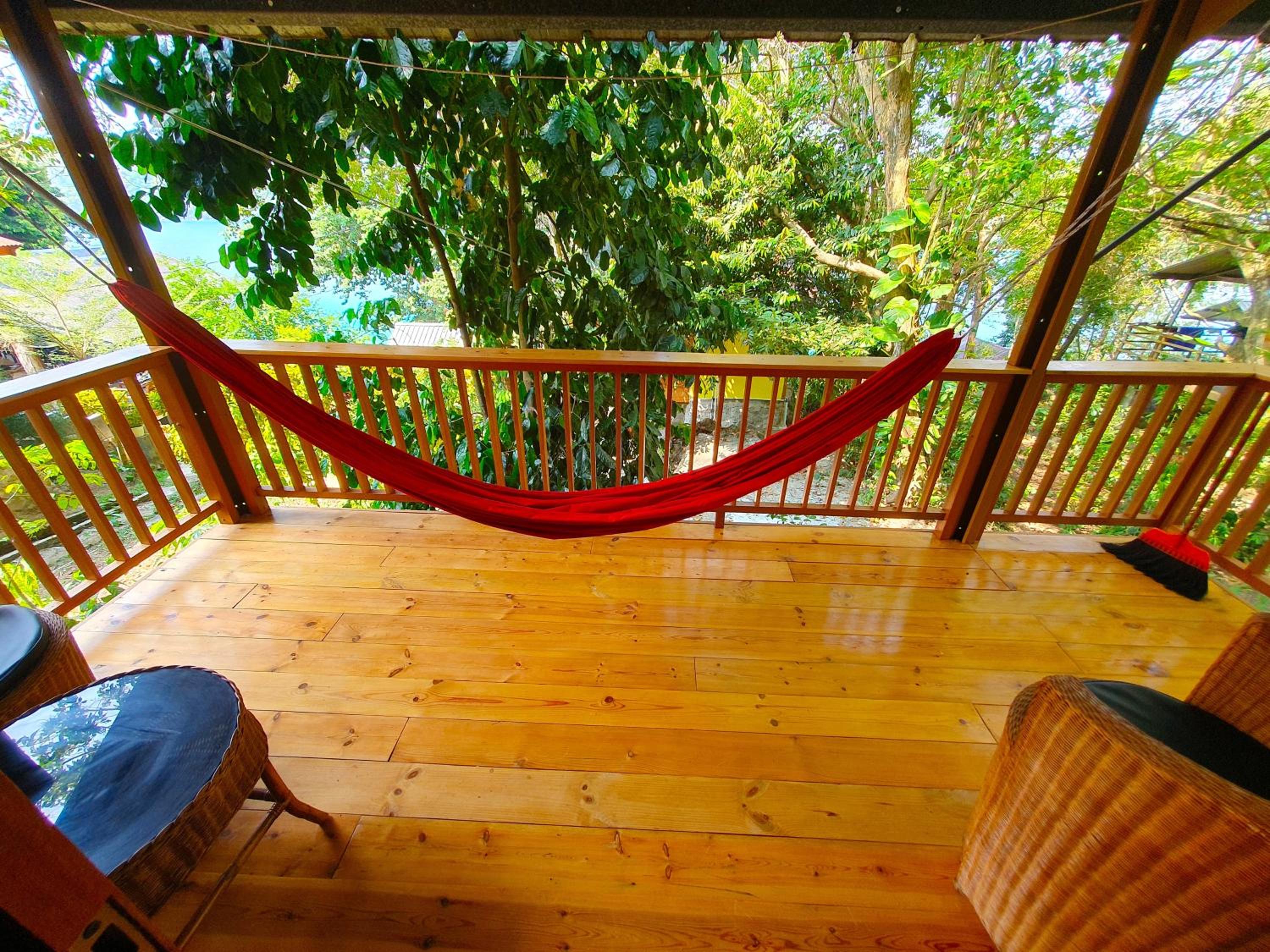 Superior Bungalow - Photo 7