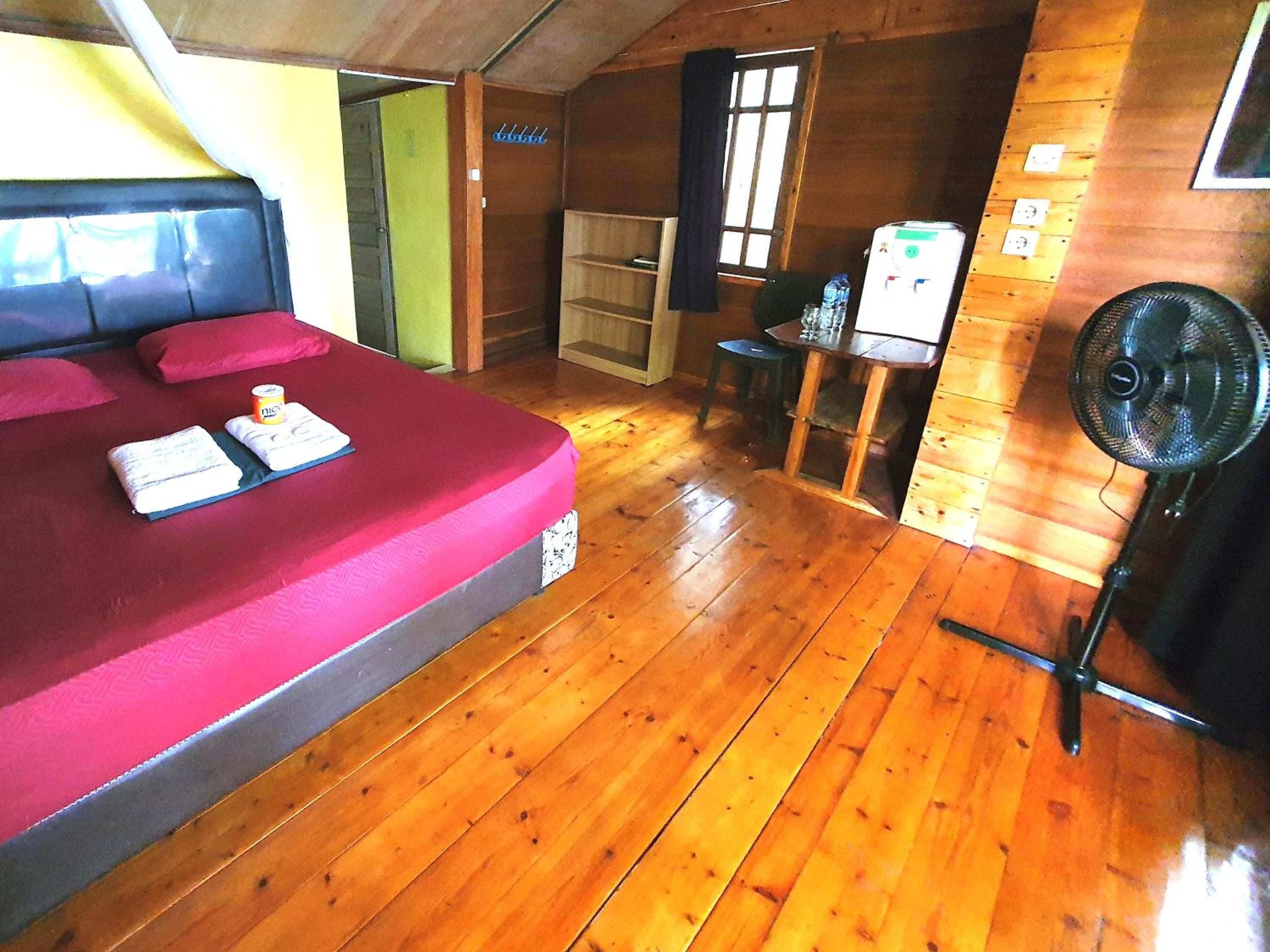 Bungalow with Patio - Photo 8