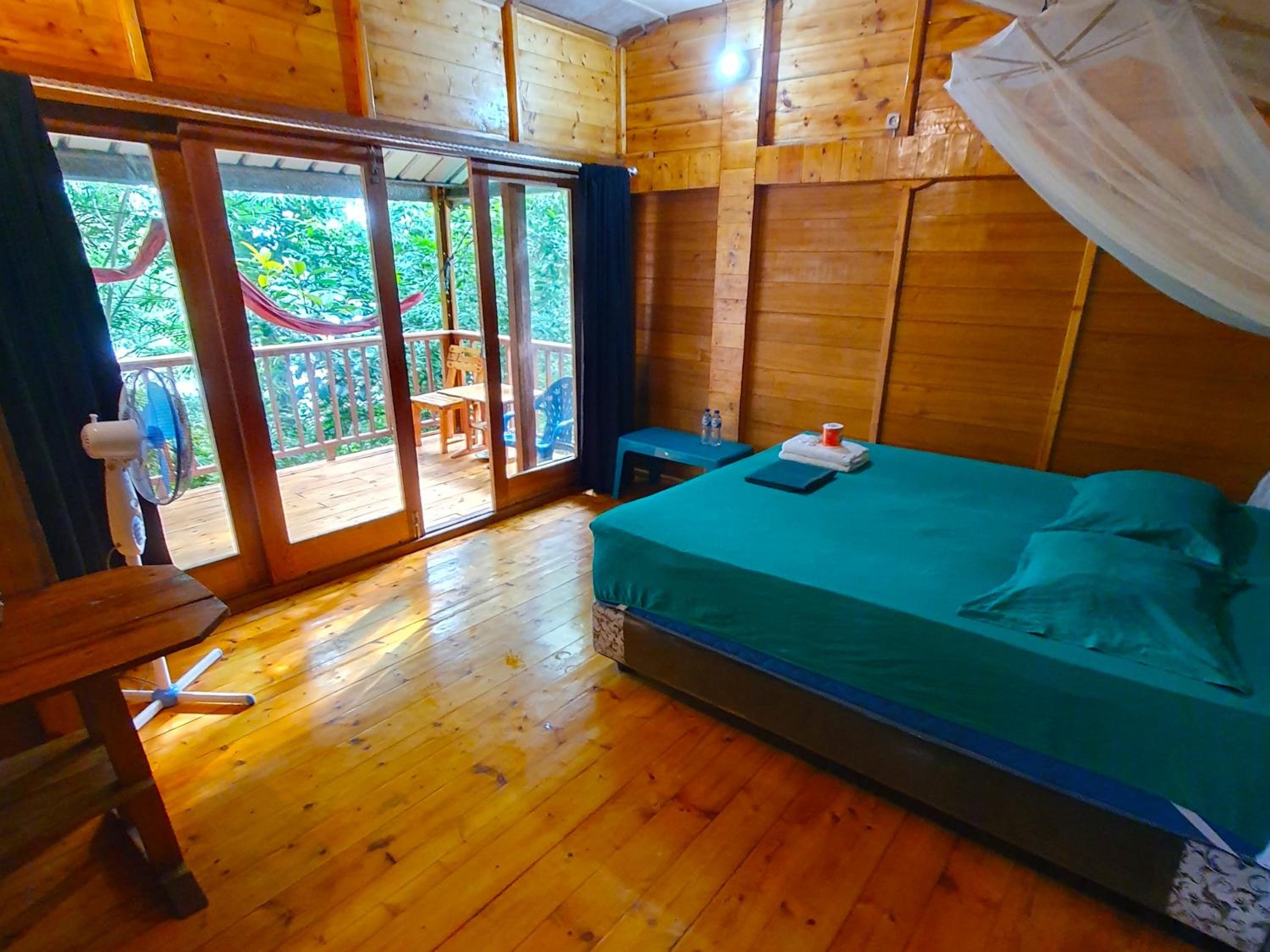 Bungalow with Patio - Photo 5