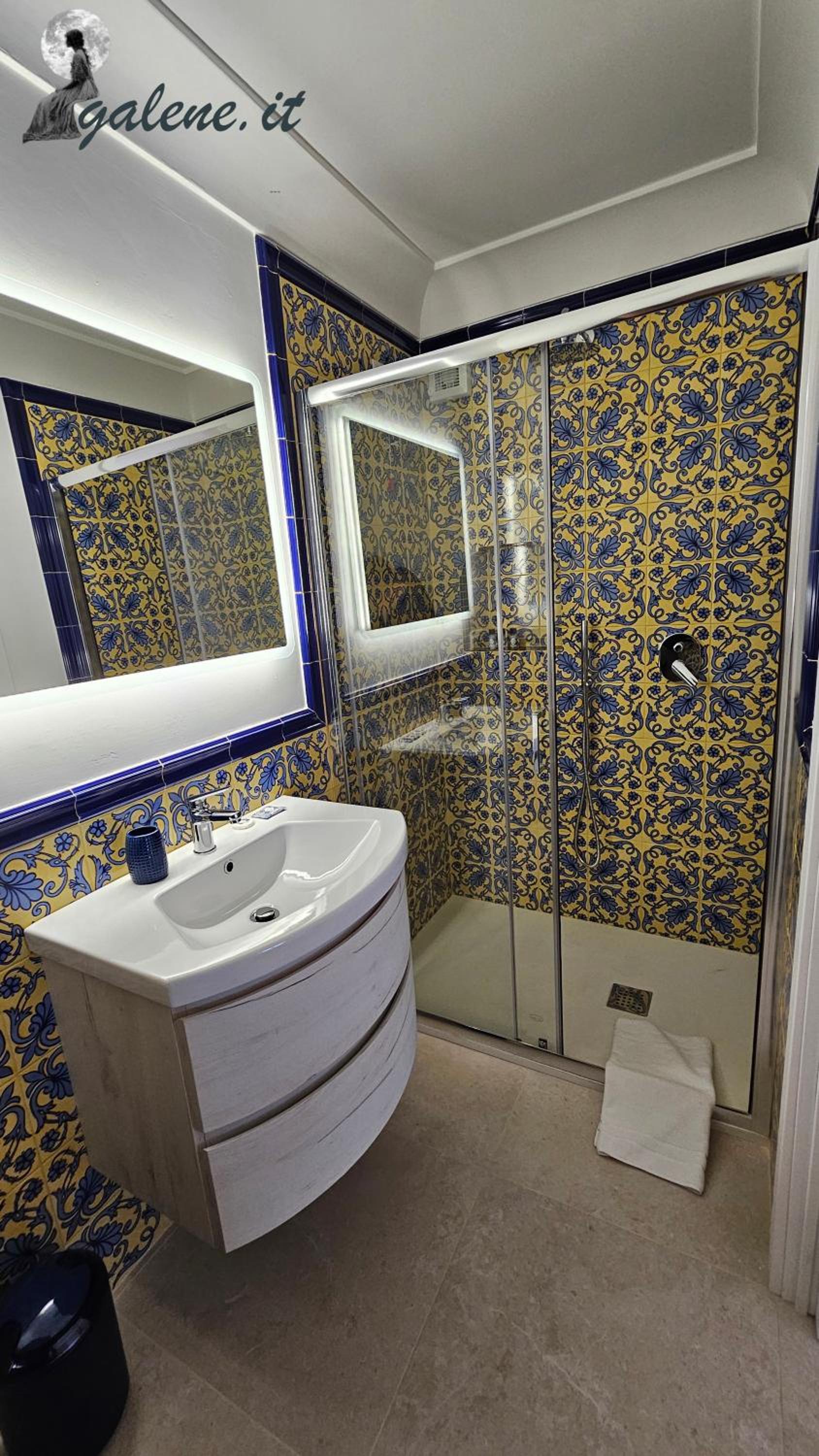 Double Room with Balcony and Sea View photo 3