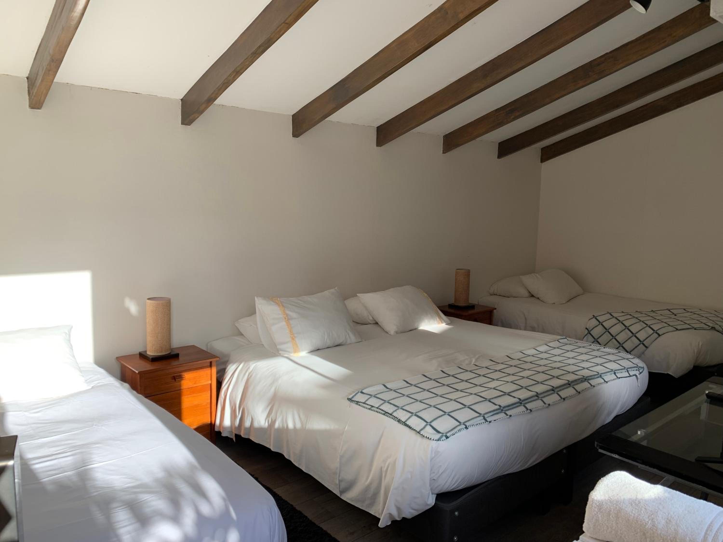 Quadruple Room with Private Bathroom