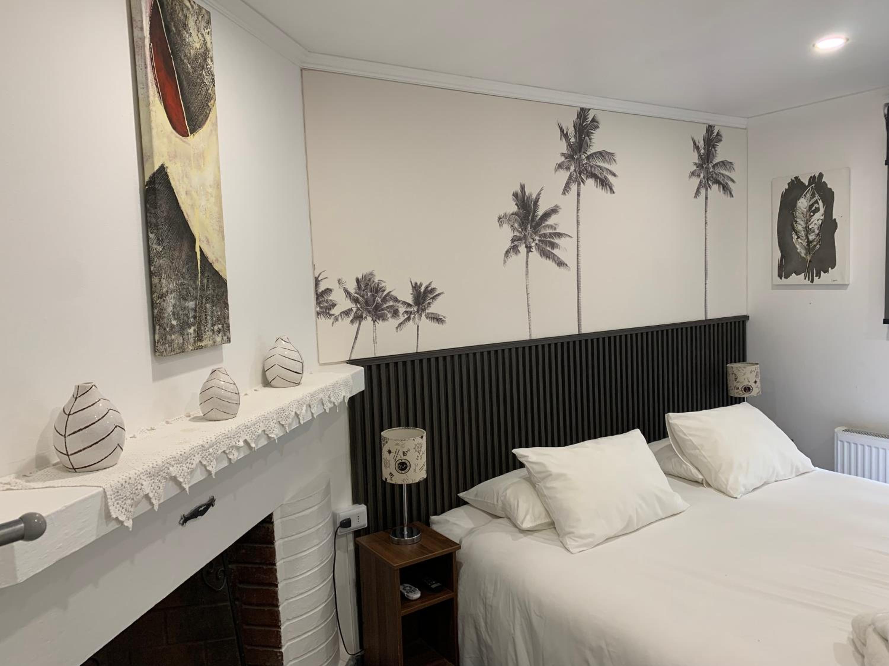 Double Room with Ensuite Bathroom