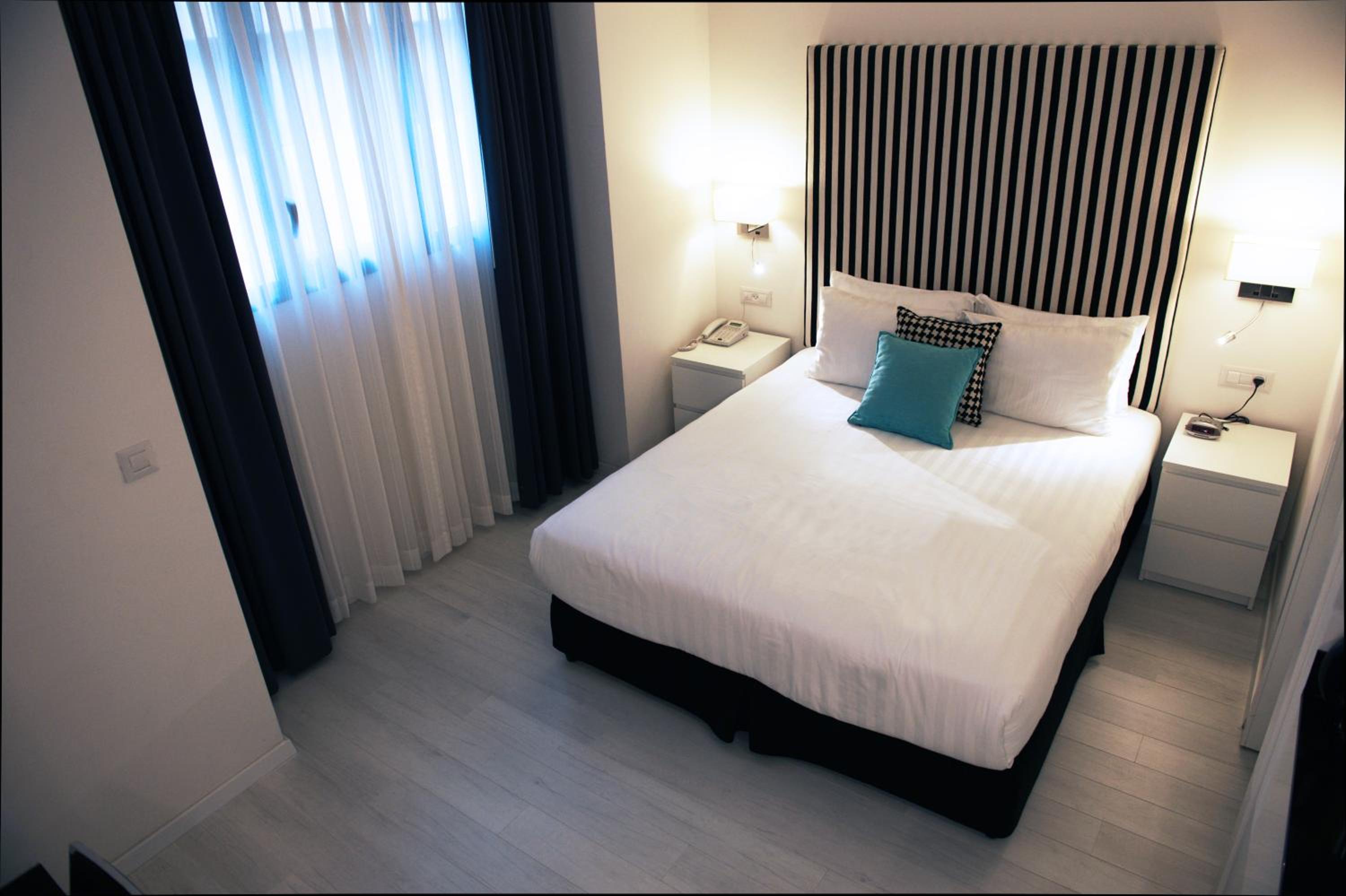 Queen Room - Photo 3