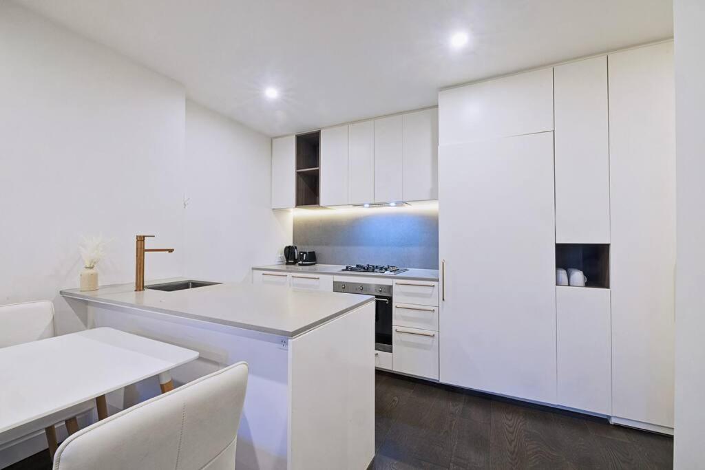 Two-Bedroom Apartment photo 2