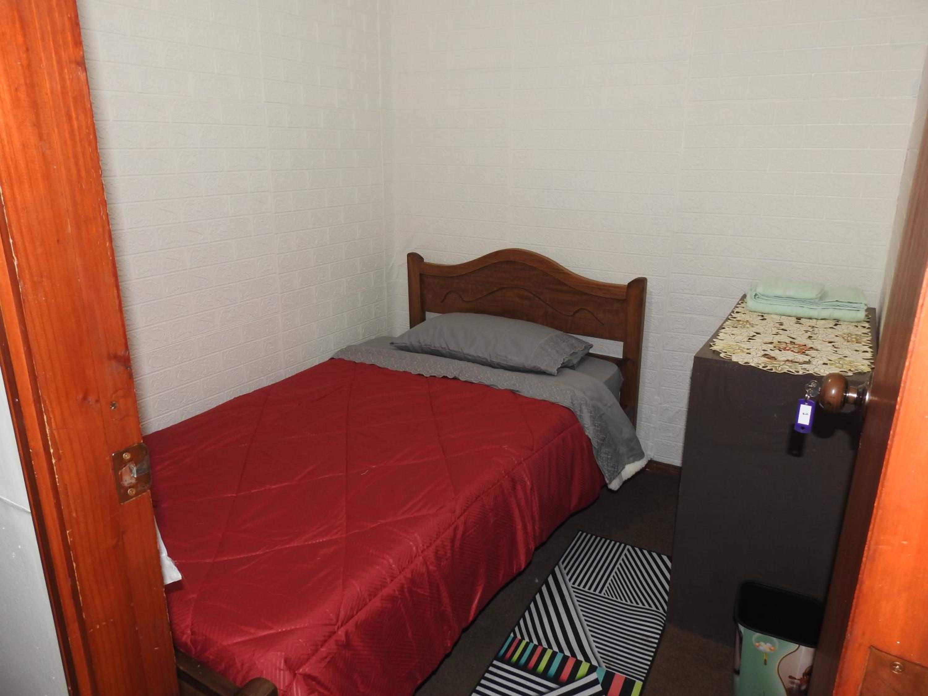 Single Room photo 2