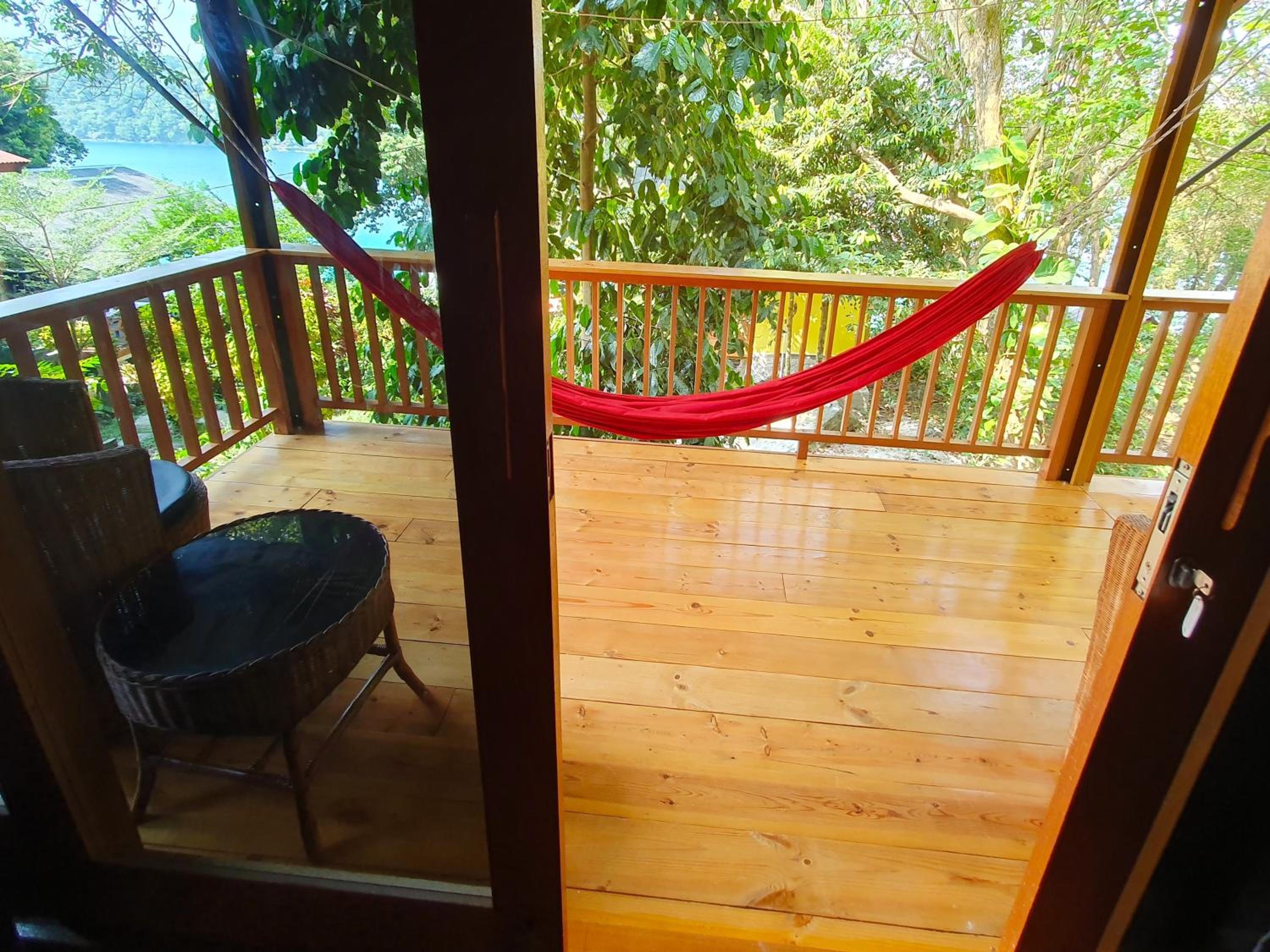Superior Bungalow - Photo 15