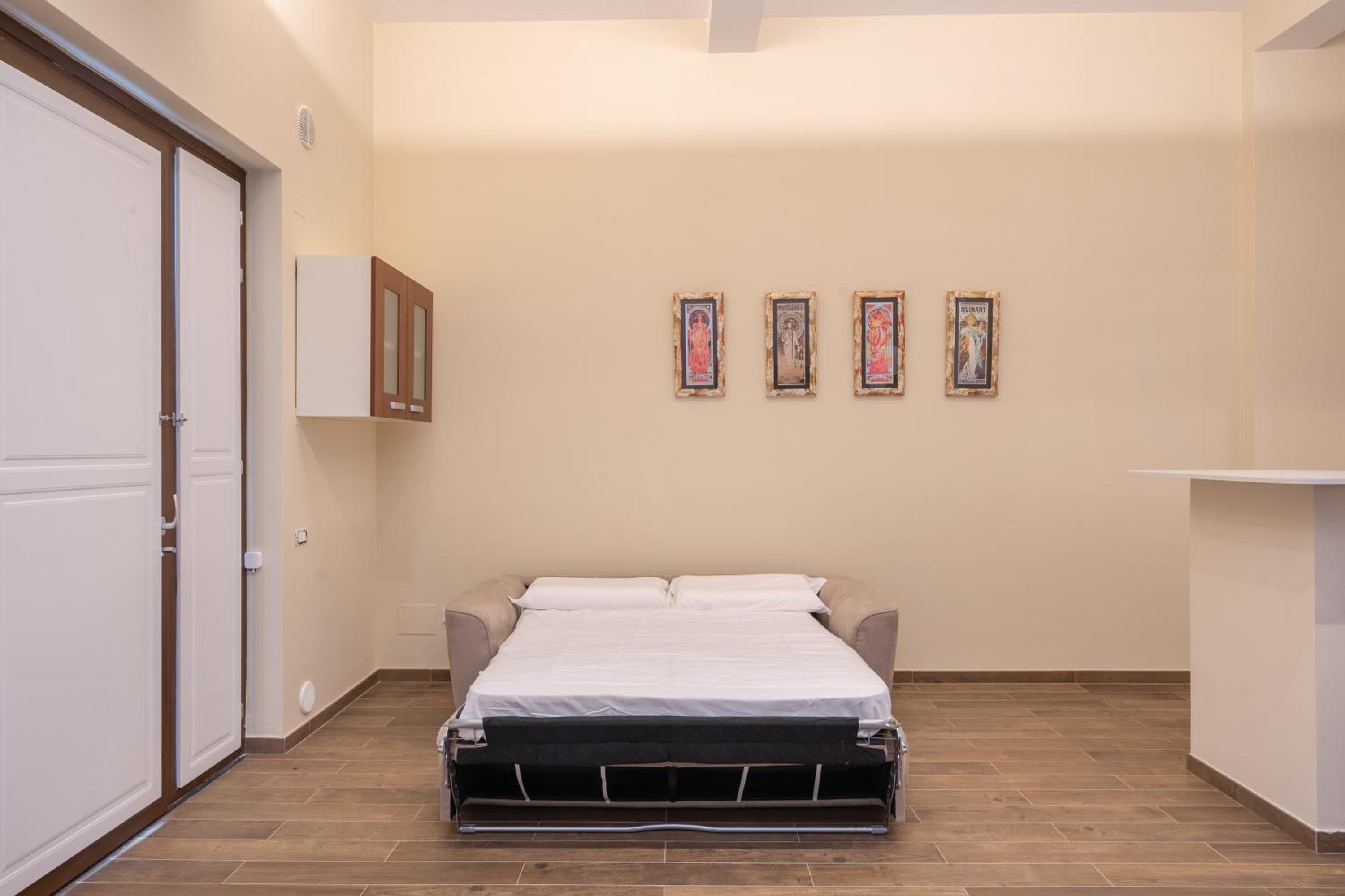 Superior Double or Twin Room with Terrace