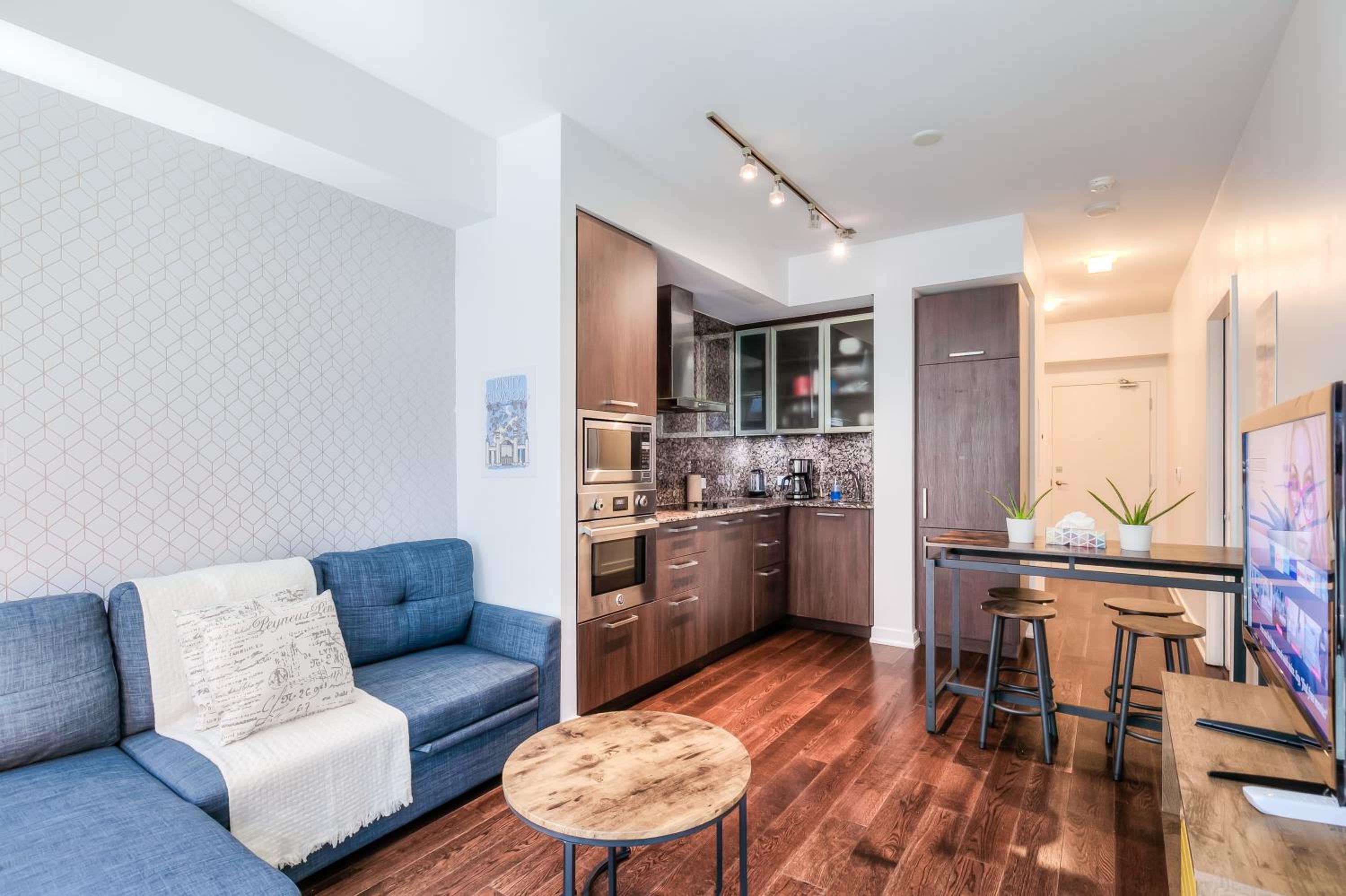 One-Bedroom Apartment with City View