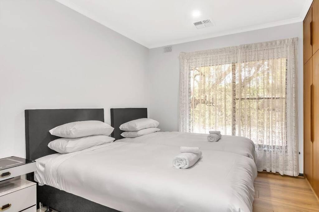 Three-Bedroom House photo 1