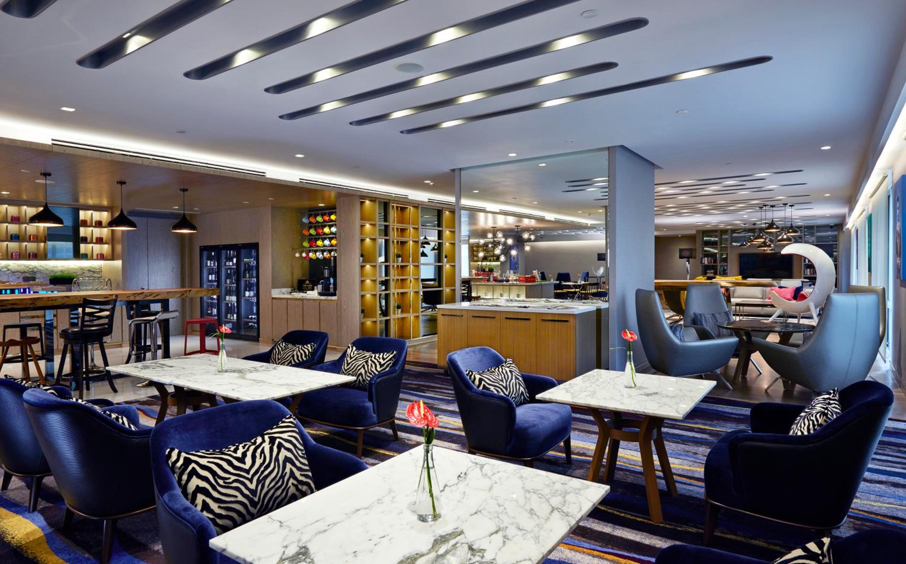 Regency King Suite – Club Lounge Access