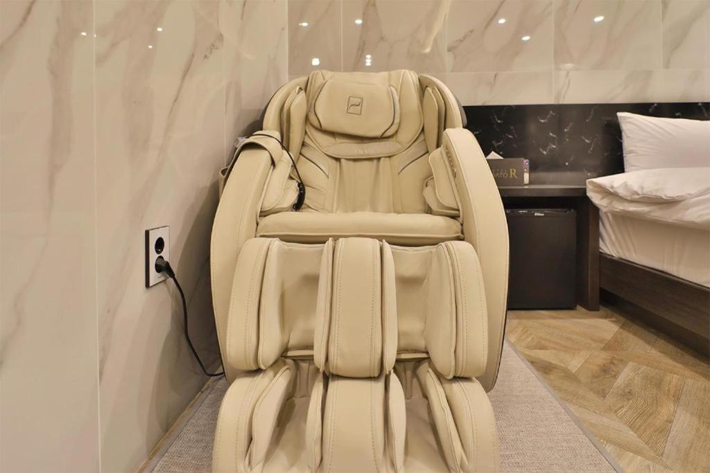 Rubato R Premium - massage chair photo 3