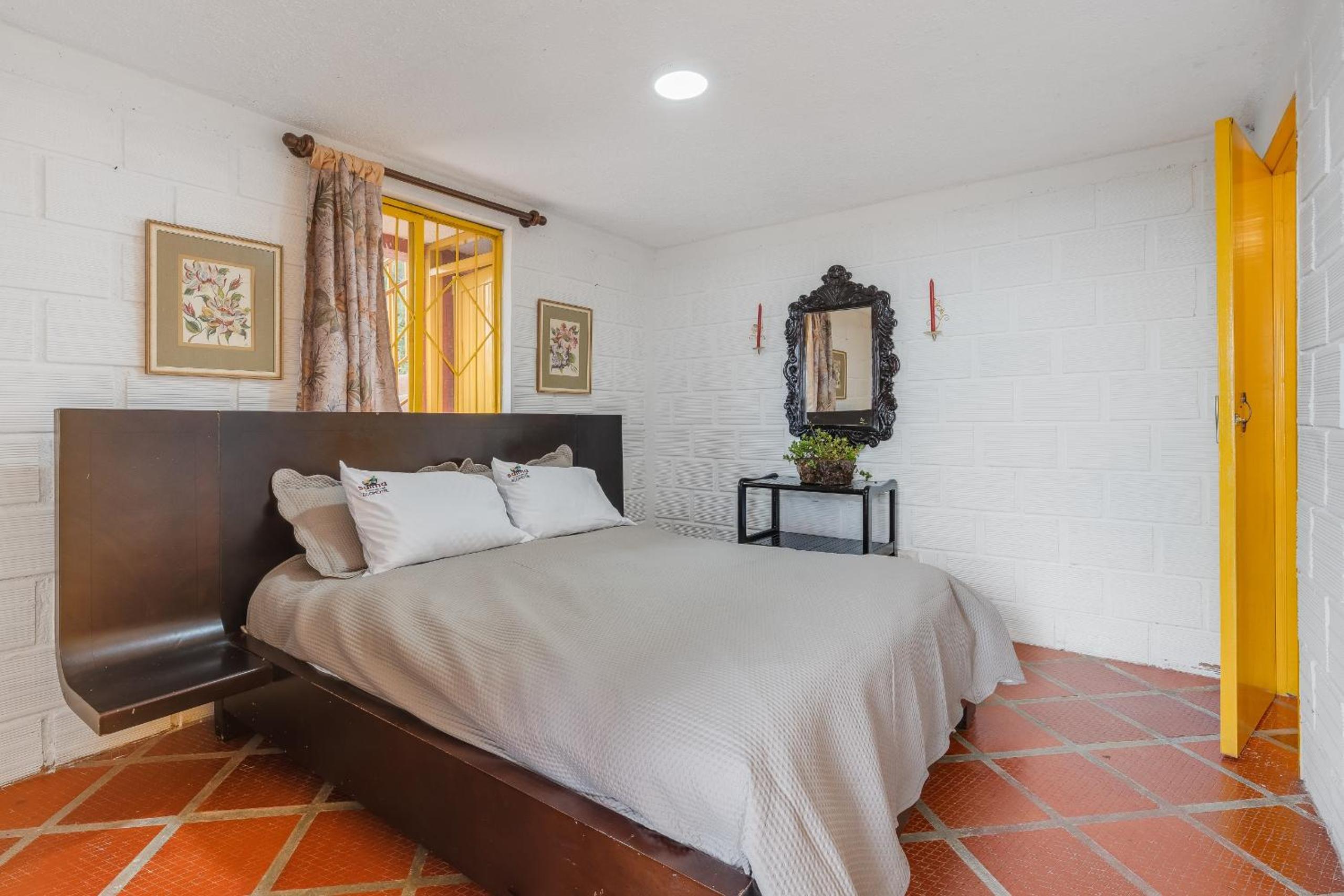 Double Room with Private Bathroom