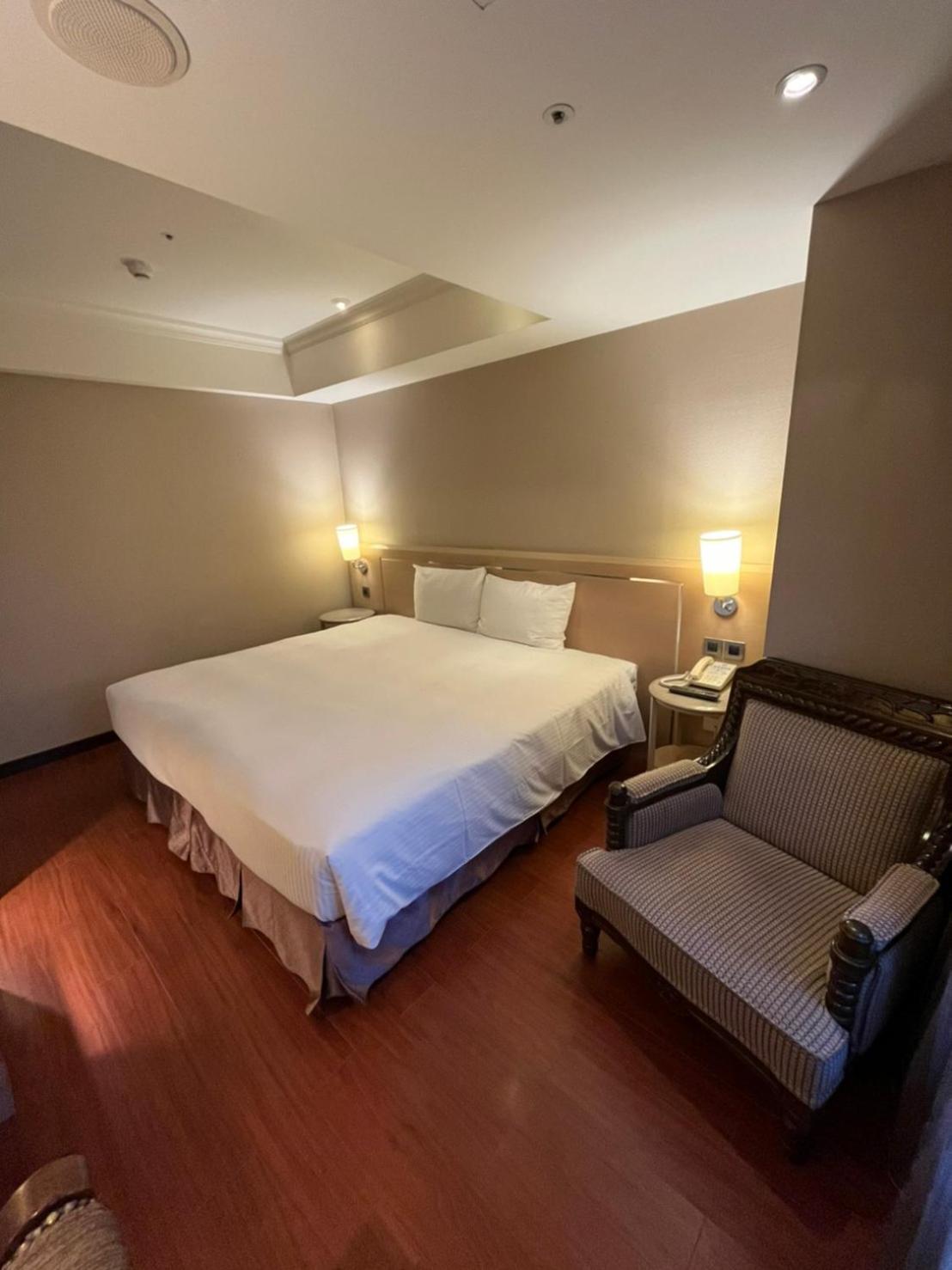 Double Room - Photo 14