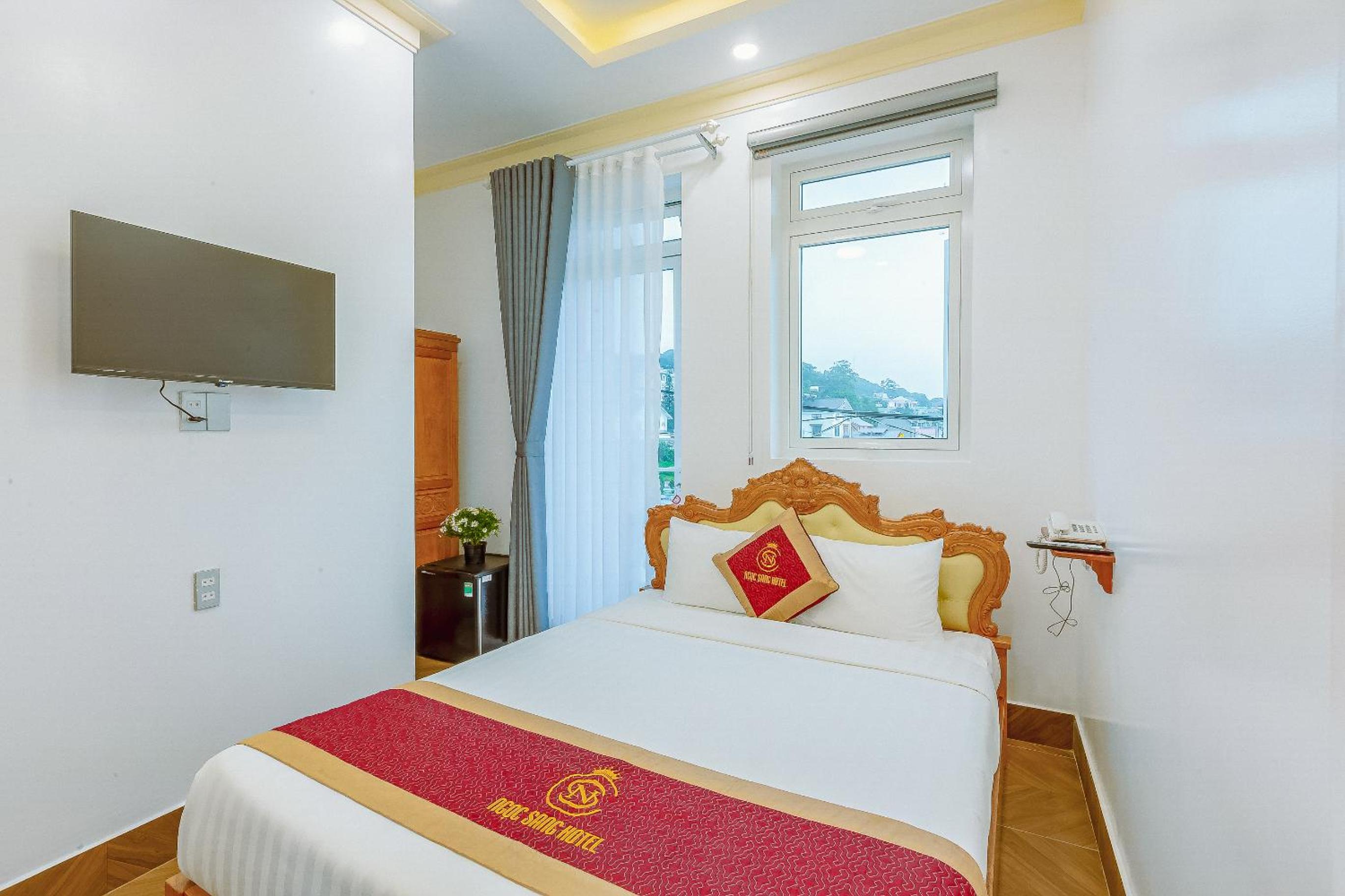 Double Room with Balcony - Photo 1