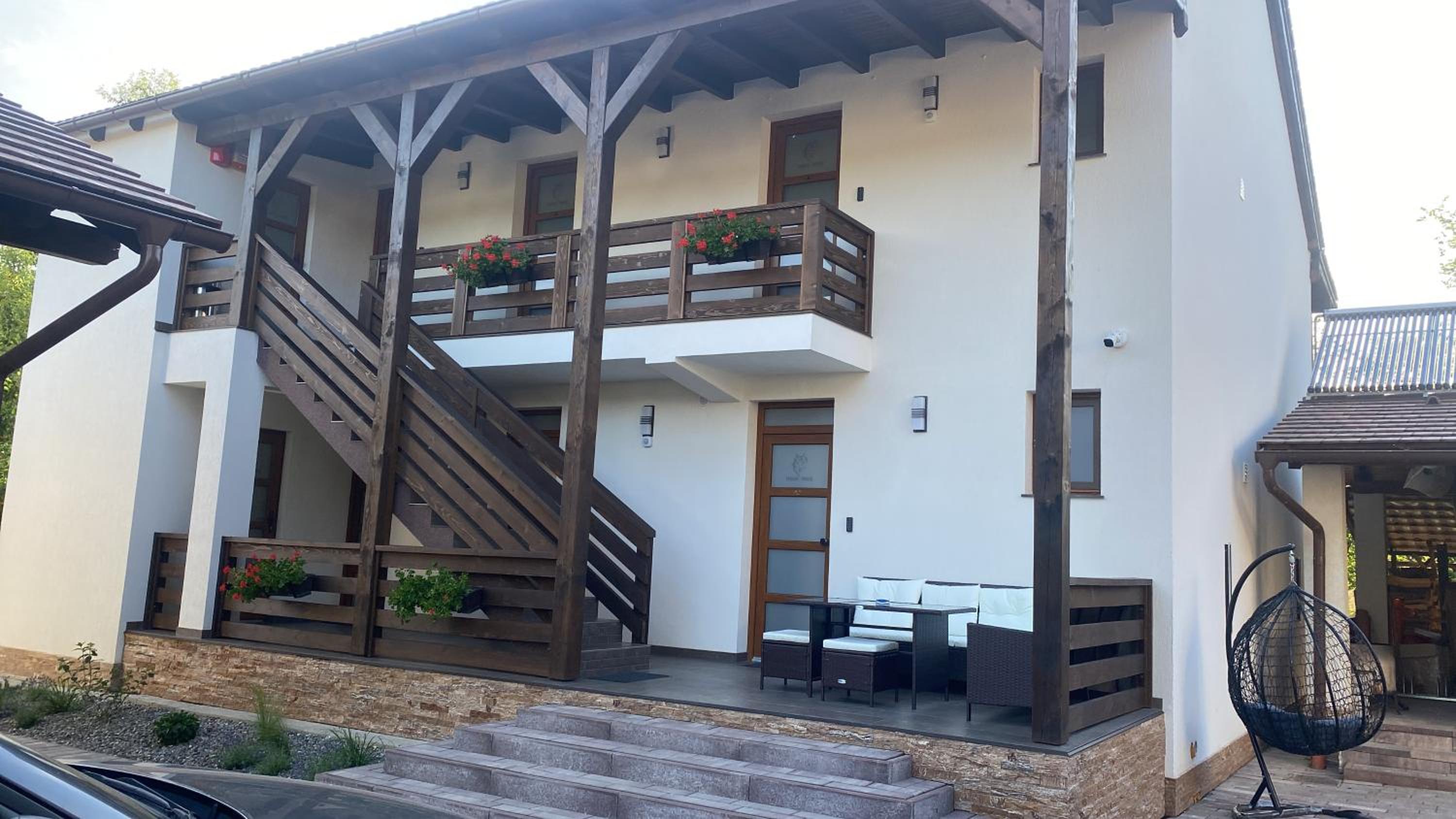 Apartment - Ground Floor photo 2