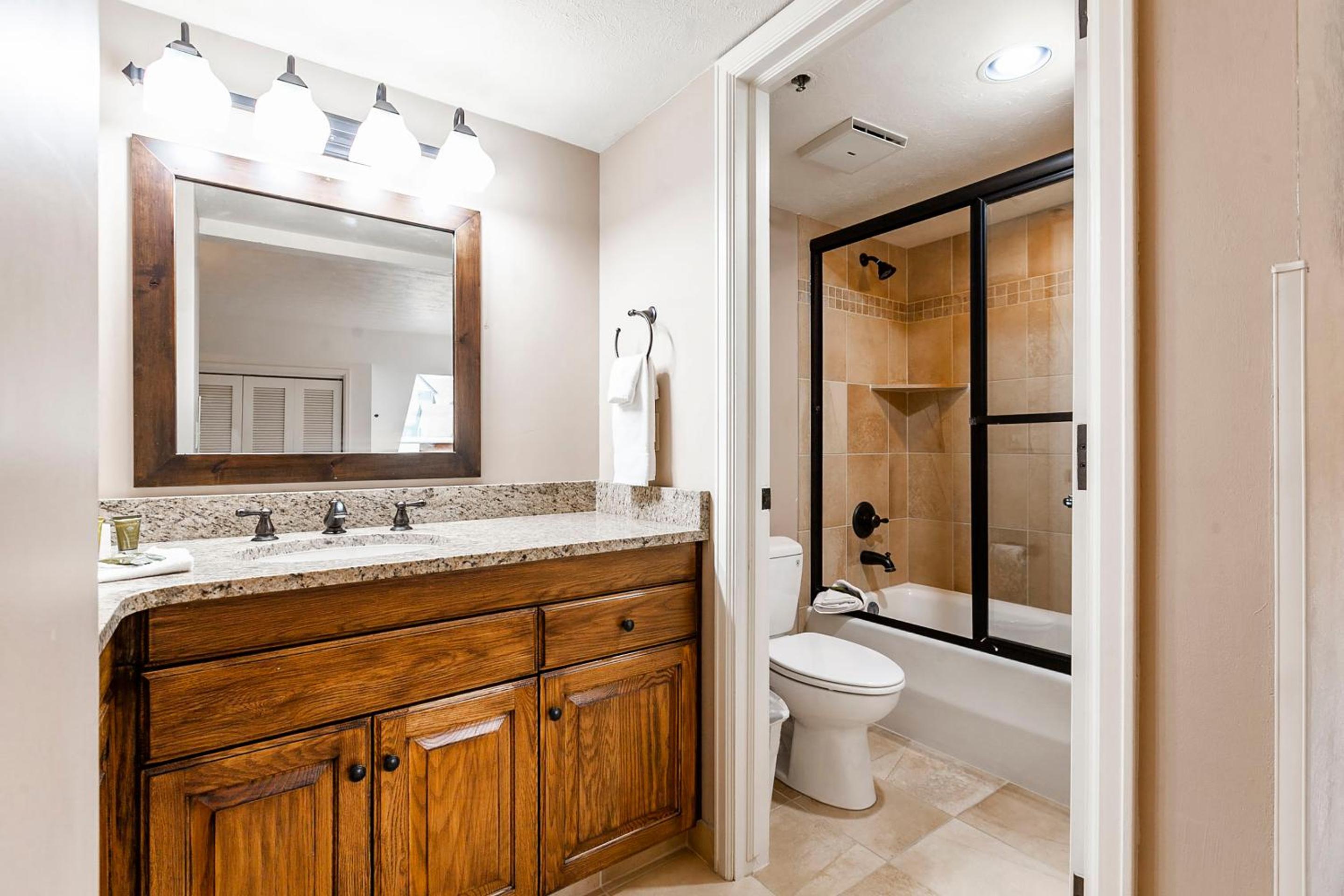 3 Bedroom Condominium B350 - Photo 9