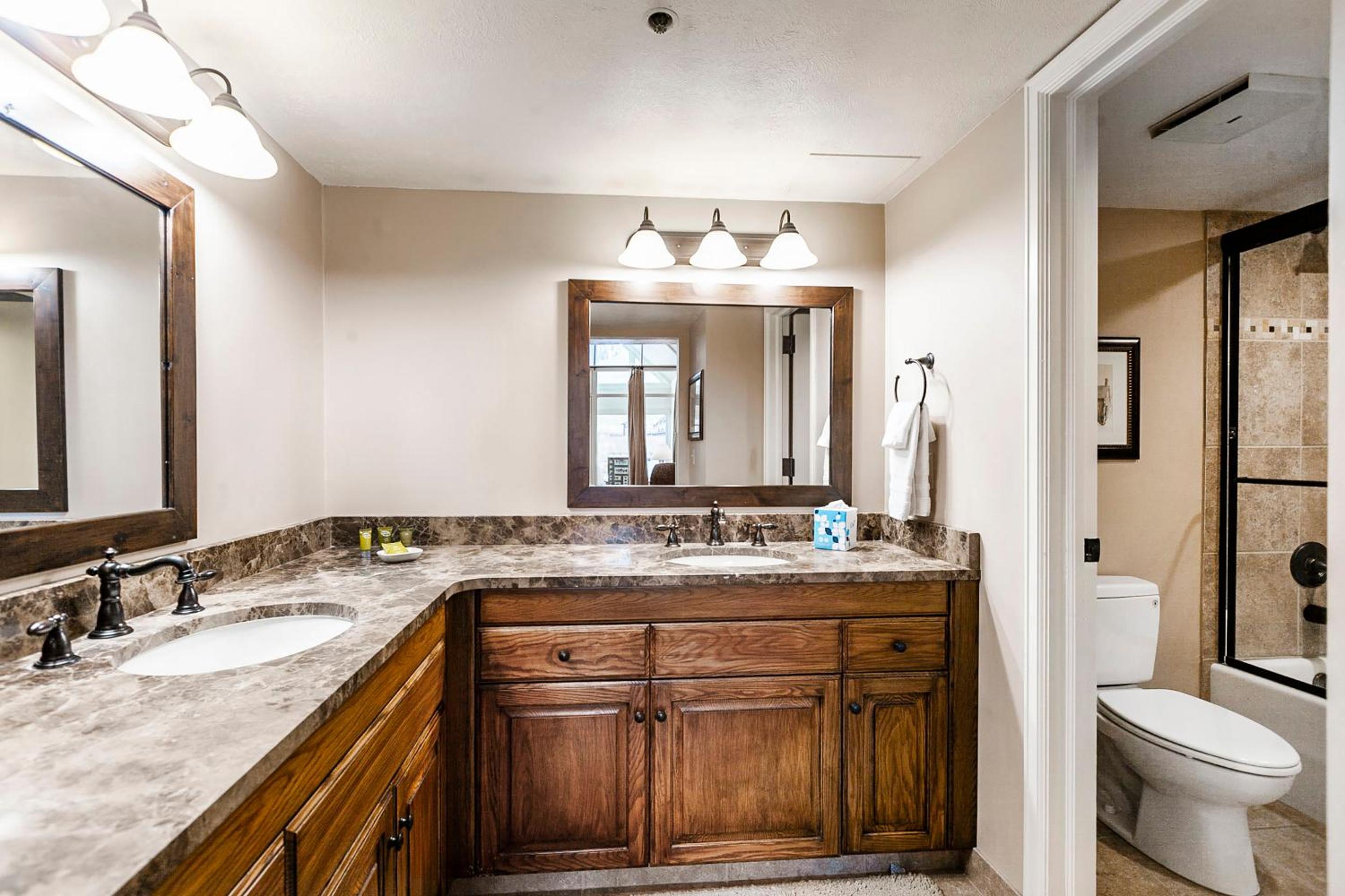3 Bedroom Condominium B350 - Photo 14