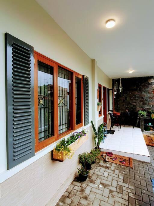 Three-Bedroom Villa photo 3