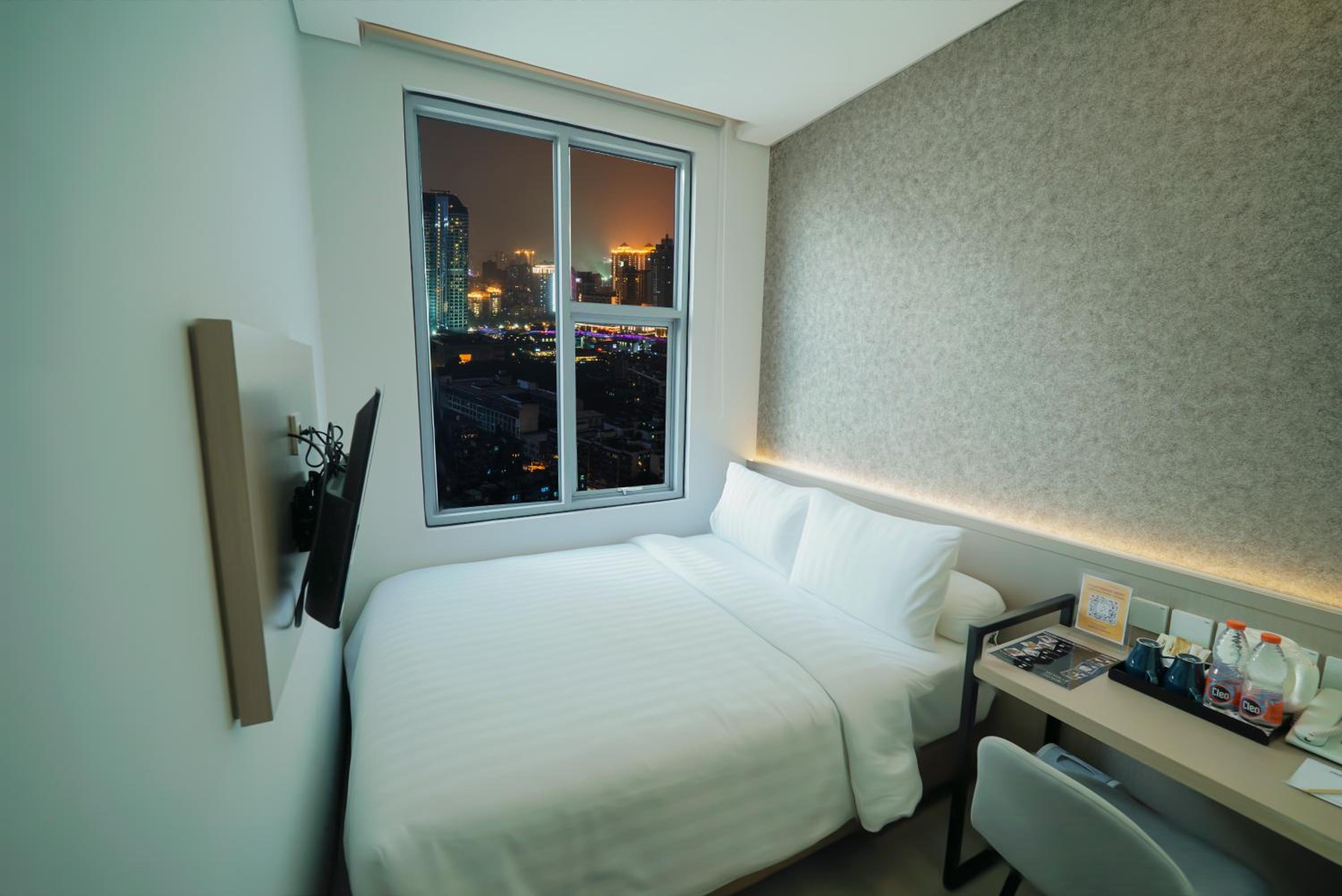 Small Double Room - Photo 1