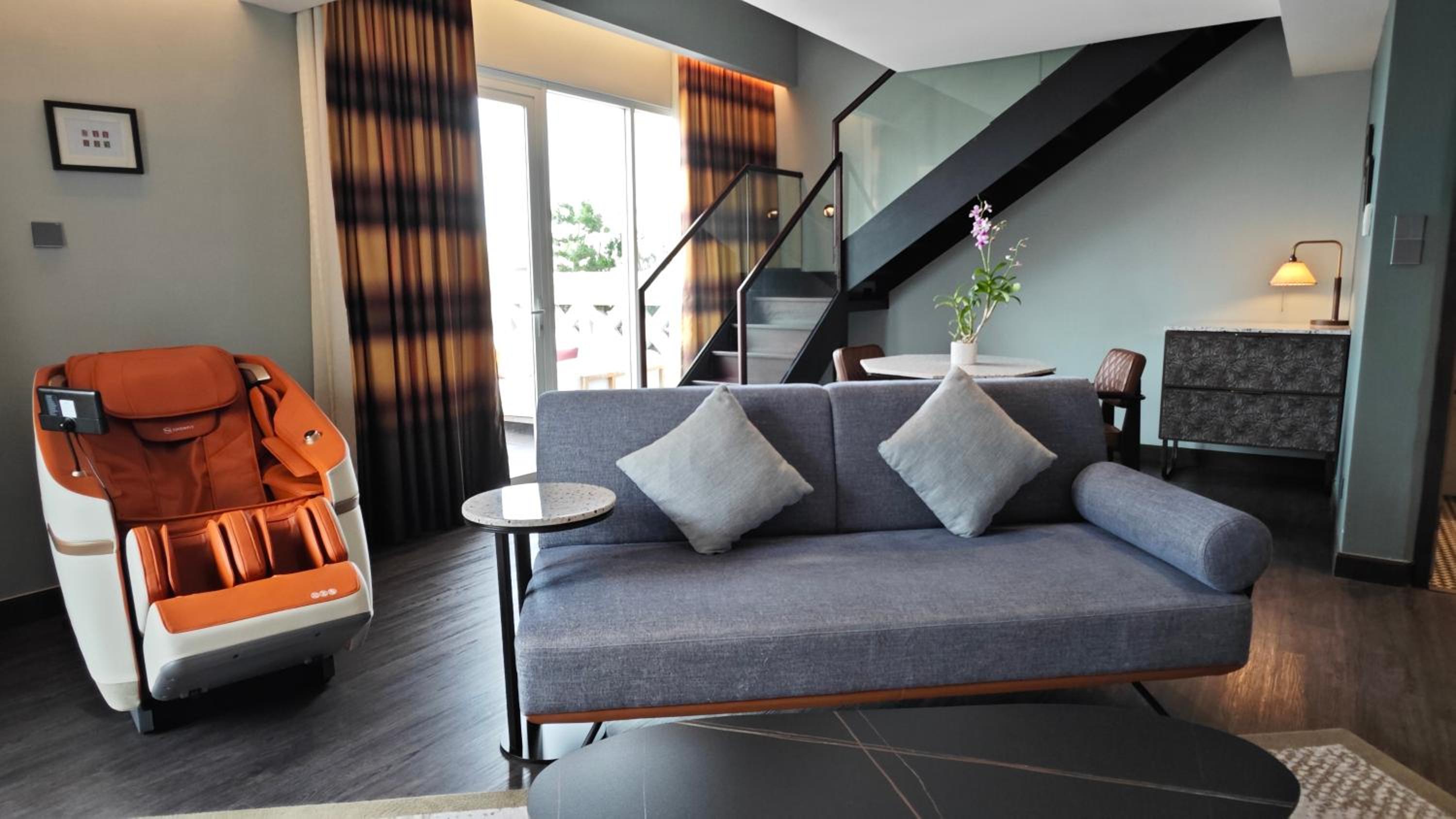 Heritage Suite – Executive Lounge Privileges (Free-Flow Wine | 5PM–7PM, Until 31 July) - Photo 8