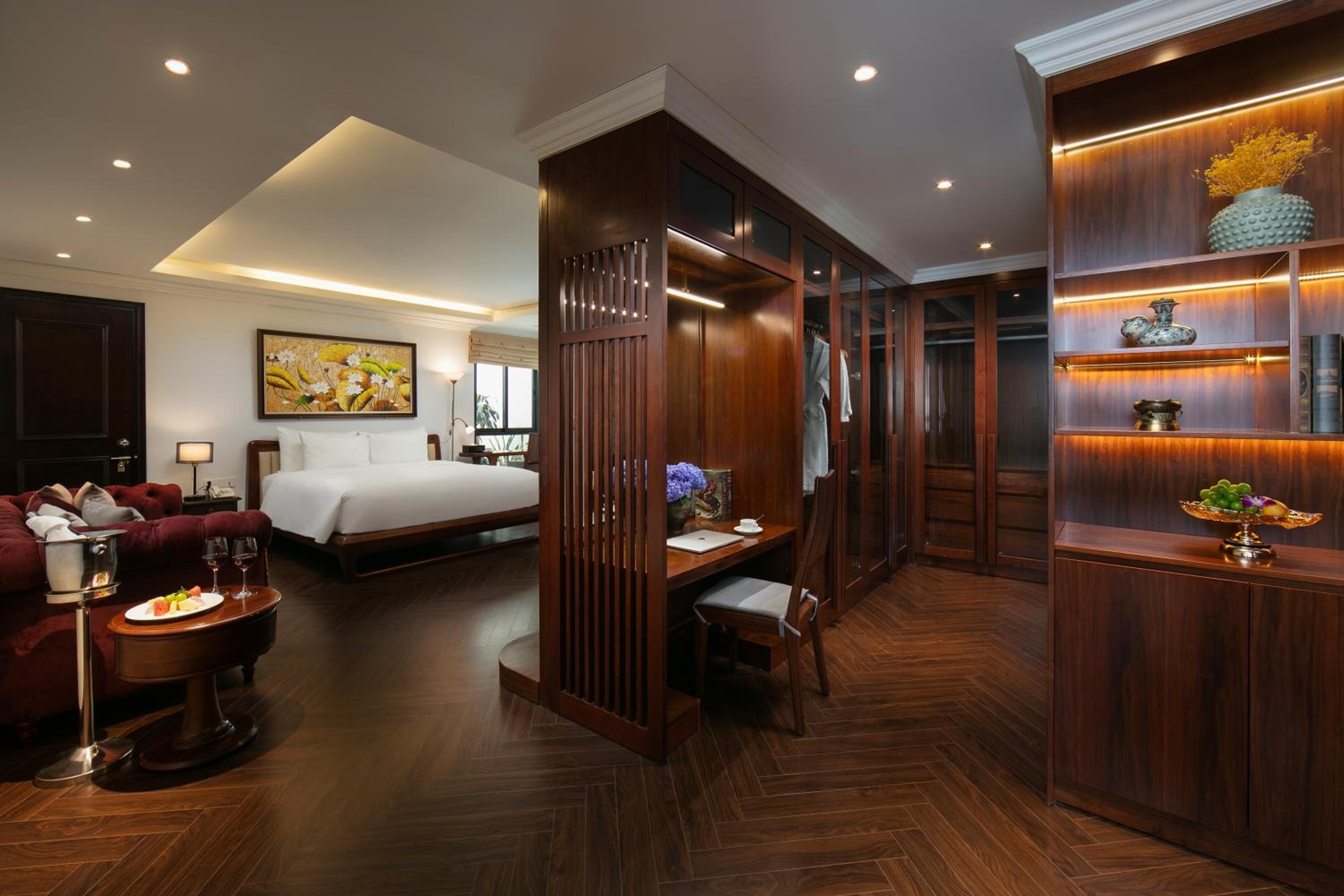 Grand Executive