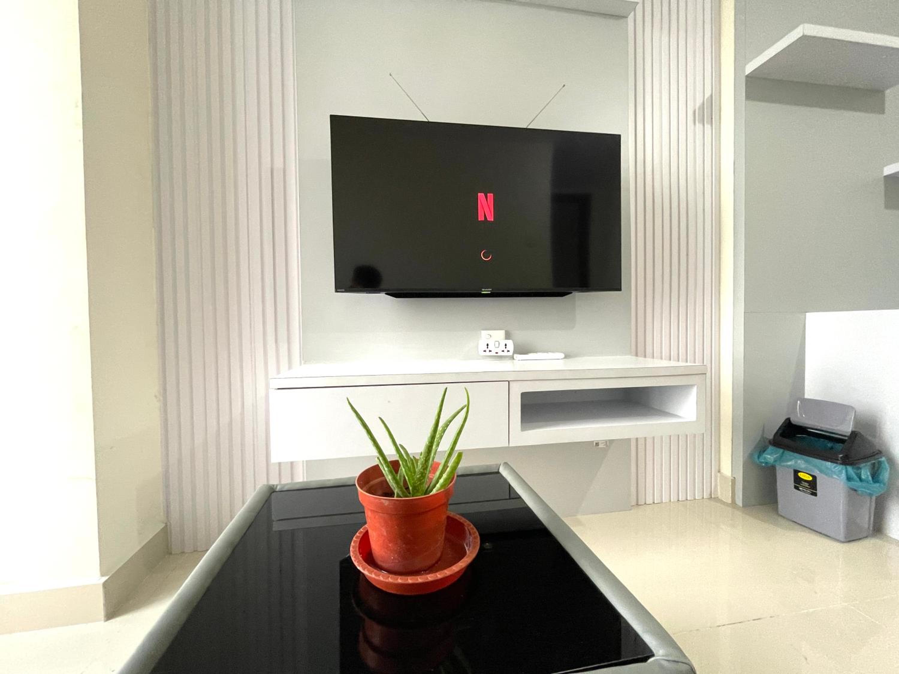 Two-Bedroom Apartment with Sea View photo 2
