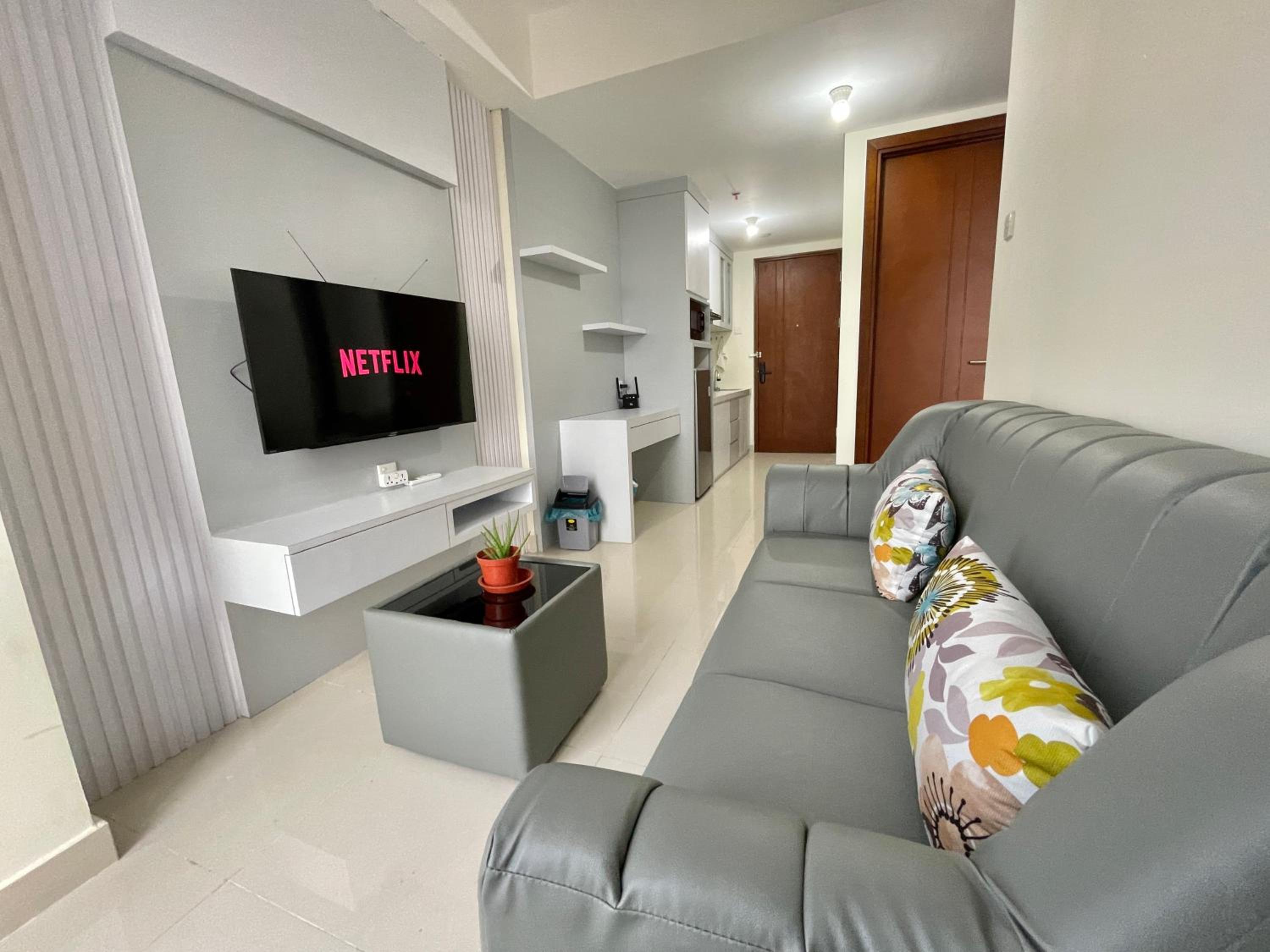 Two-Bedroom Apartment with Sea View photo 1