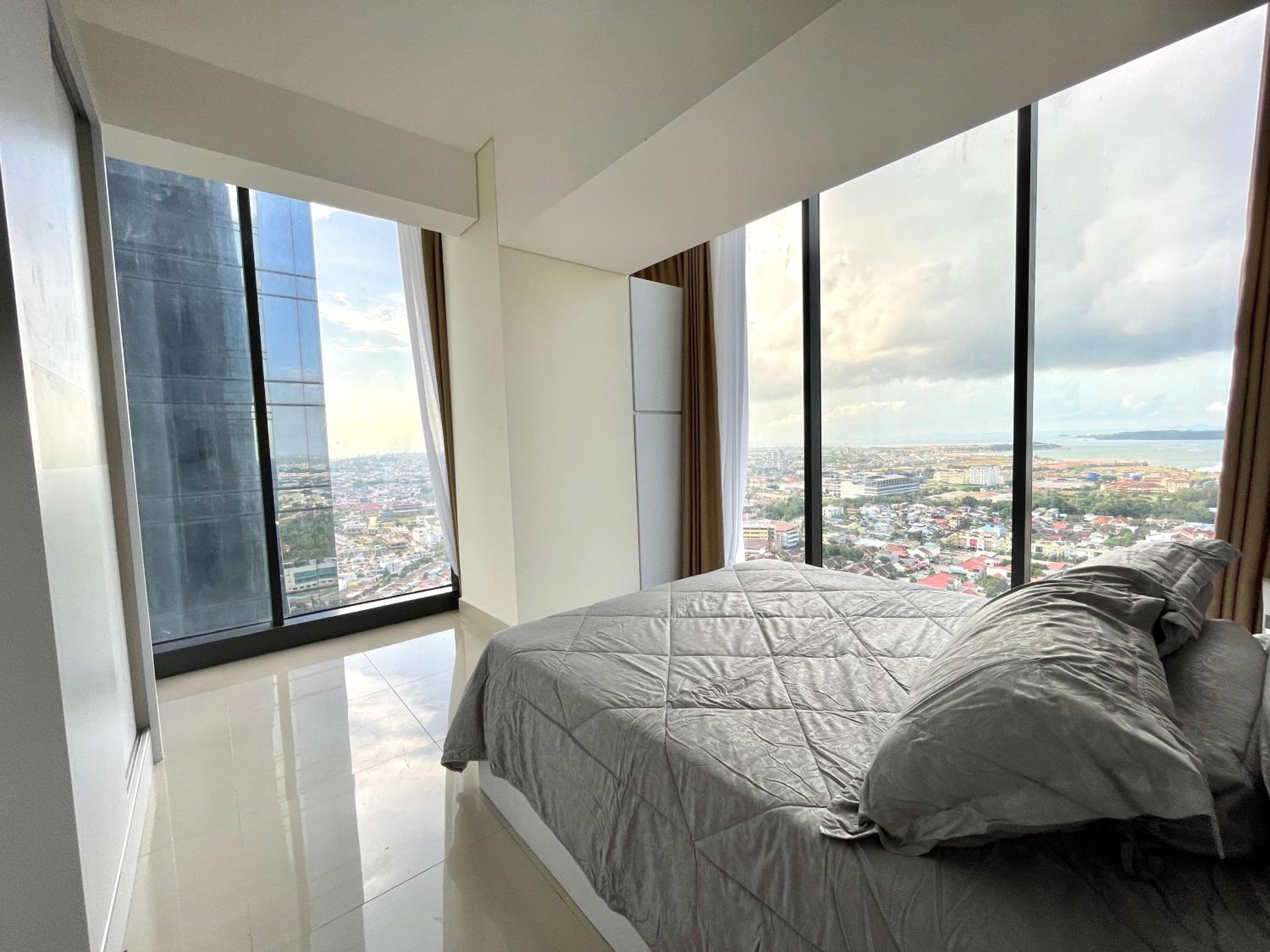 Two-Bedroom Apartment with Sea View photo 3