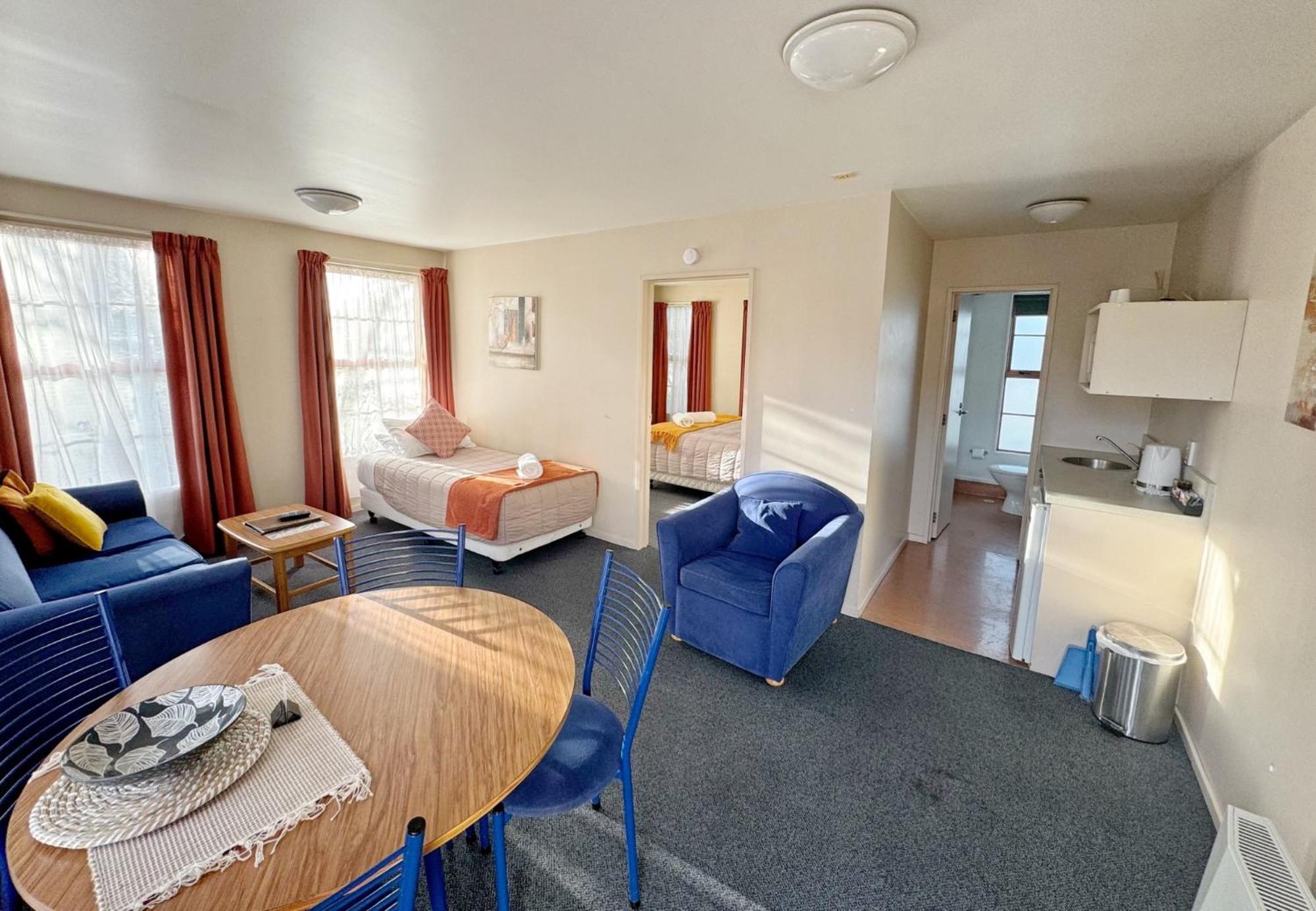 One-Bedroom Suite photo 3
