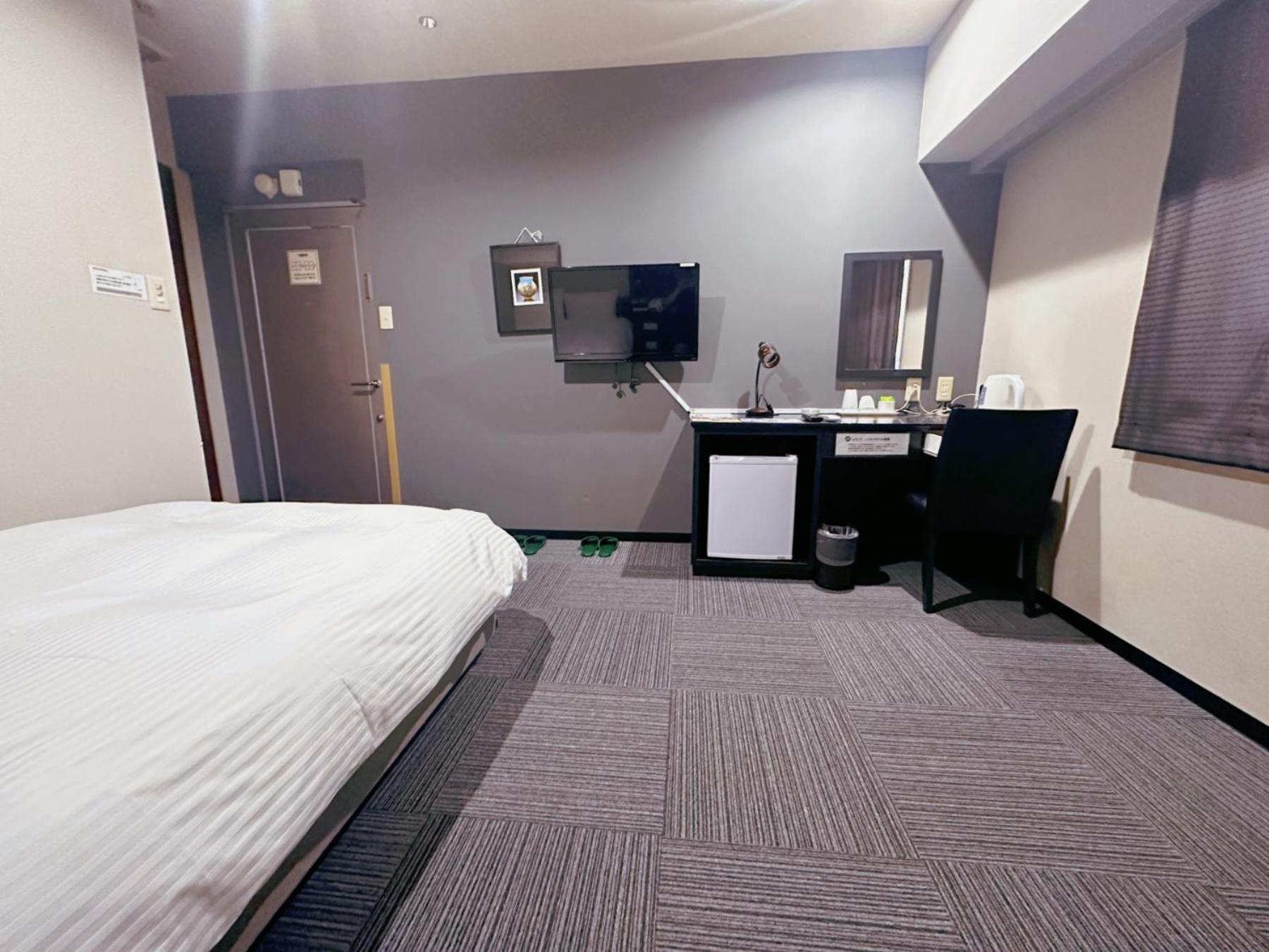Single Room - Smoking - Photo 6
