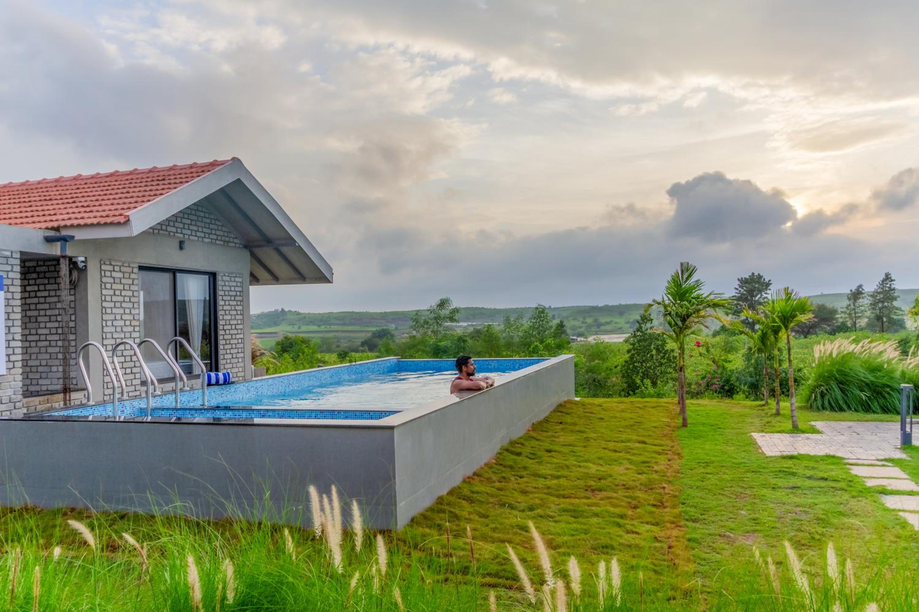 Villa photo 3