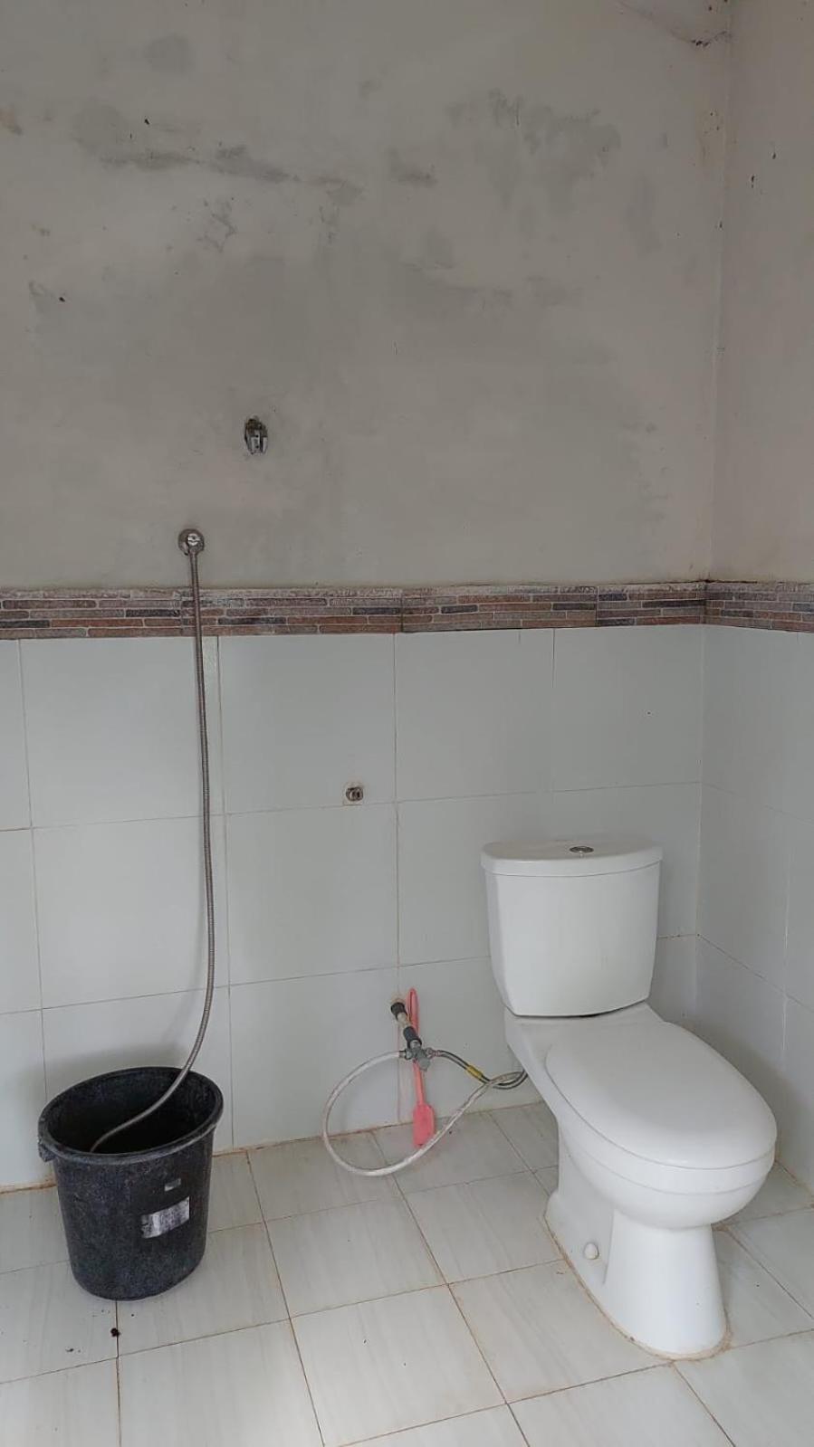 Twin Room with Shared Bathroom photo 2