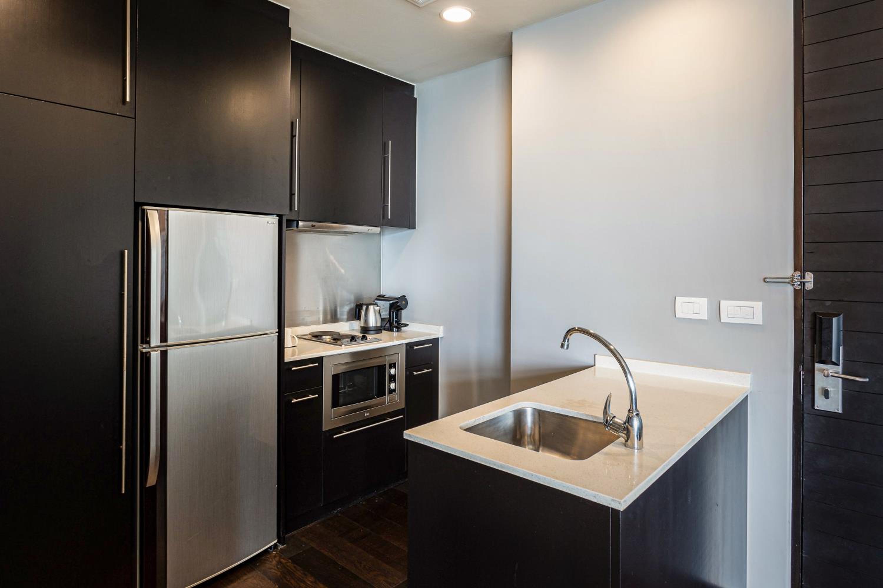 One-Bedroom Suite King with City View