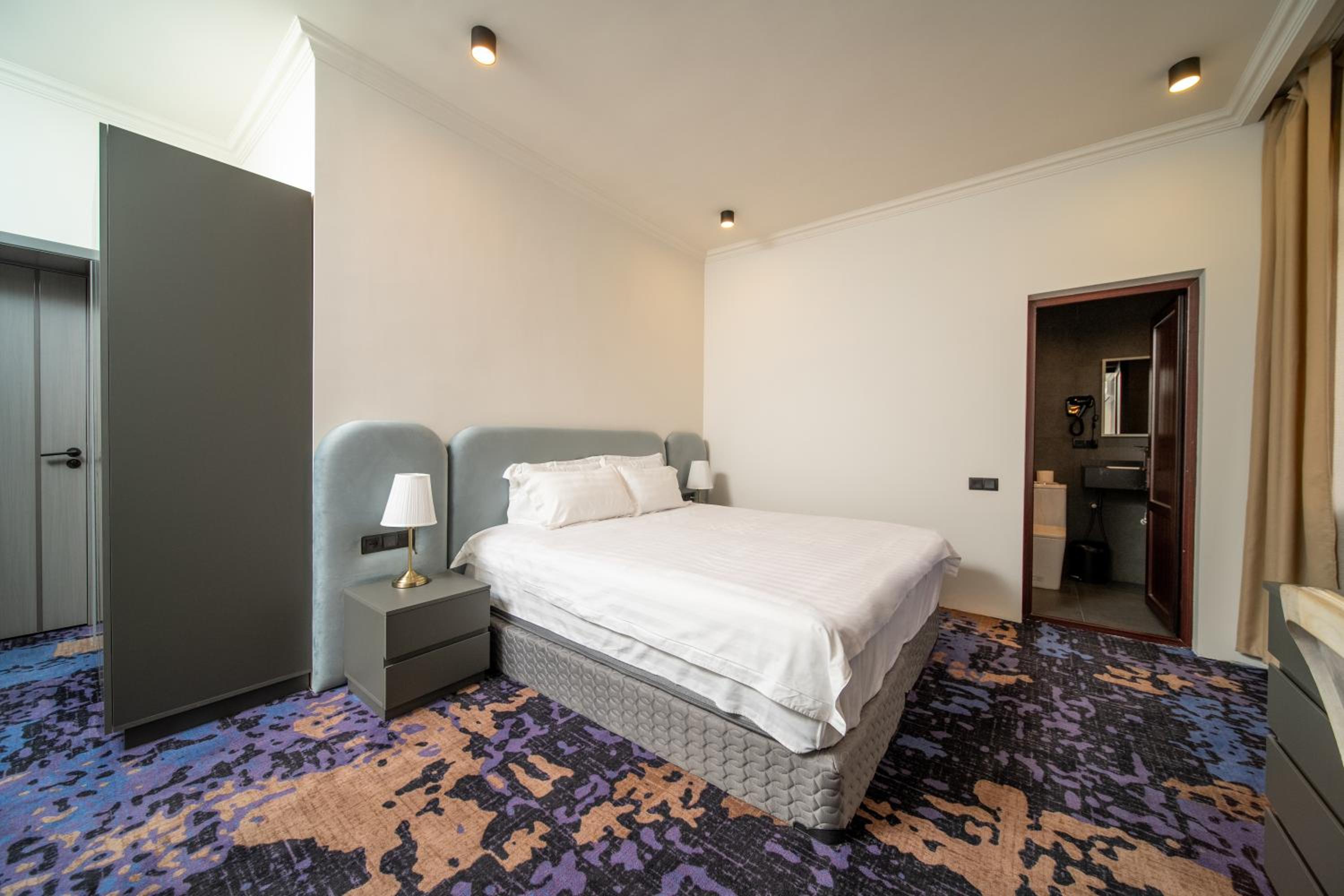 Standard Double Room photo 3