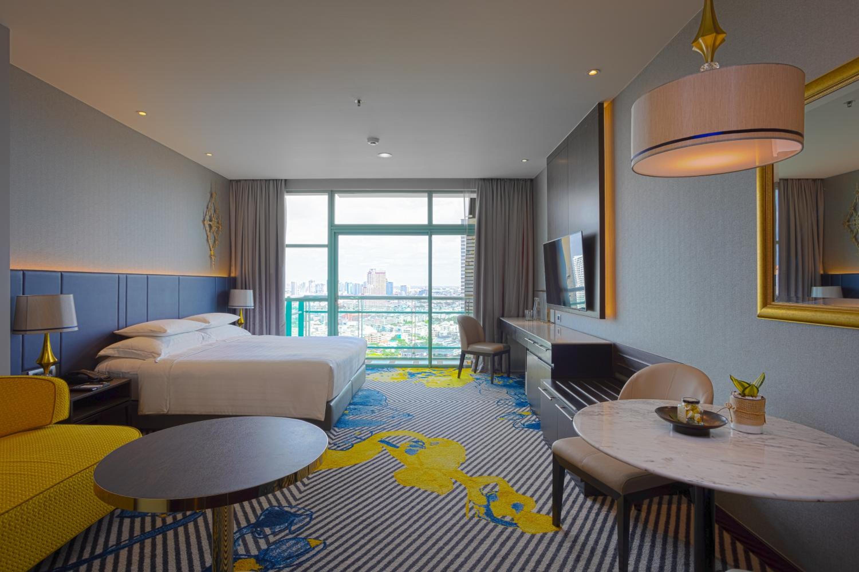 Grand Deluxe Room King with River View