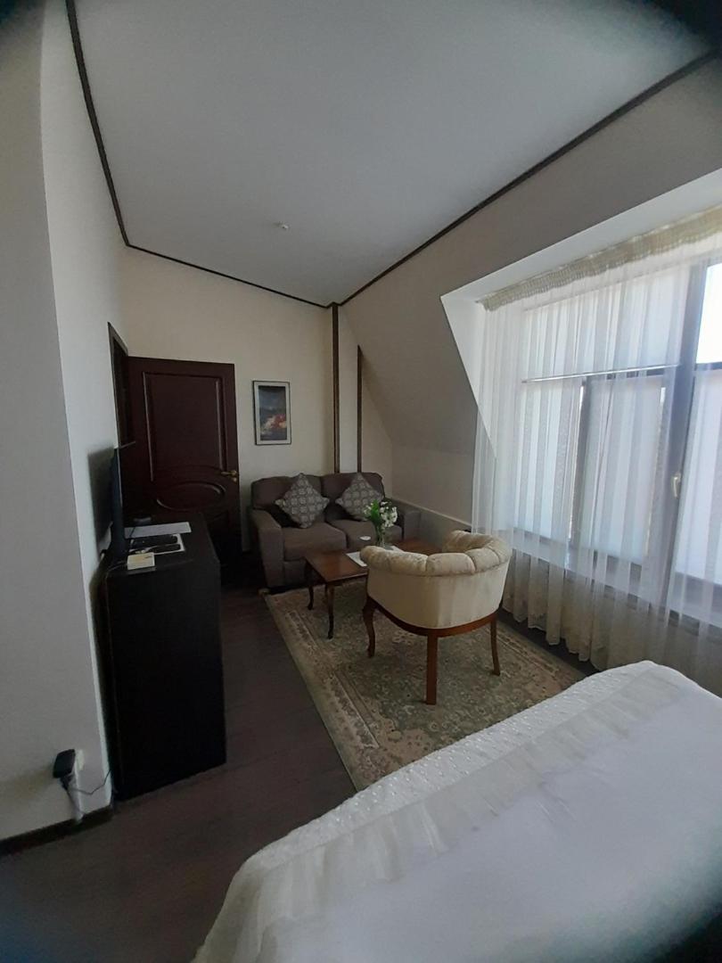 Deluxe Single Room