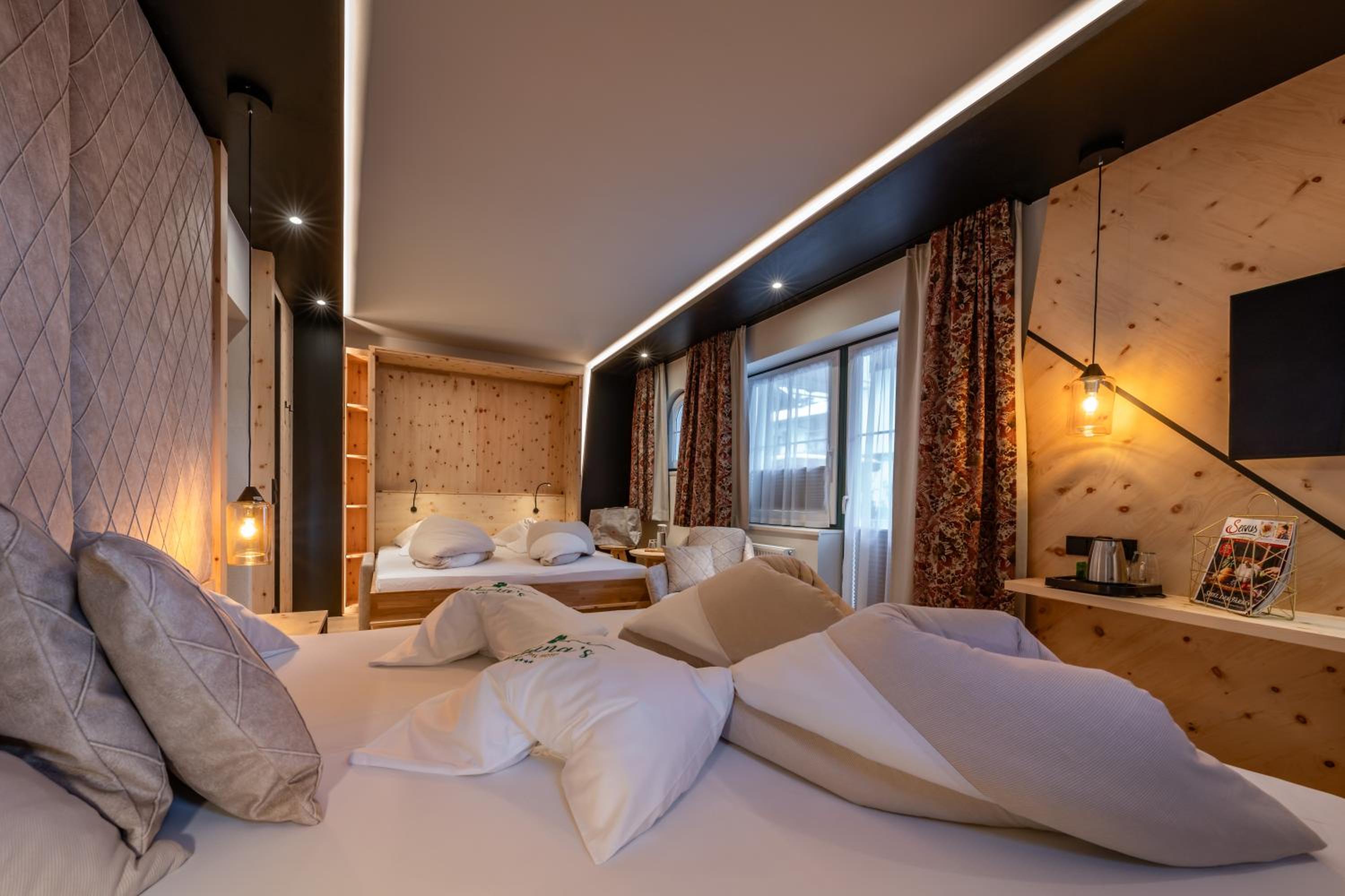 Deluxe Double Room - Photo 19