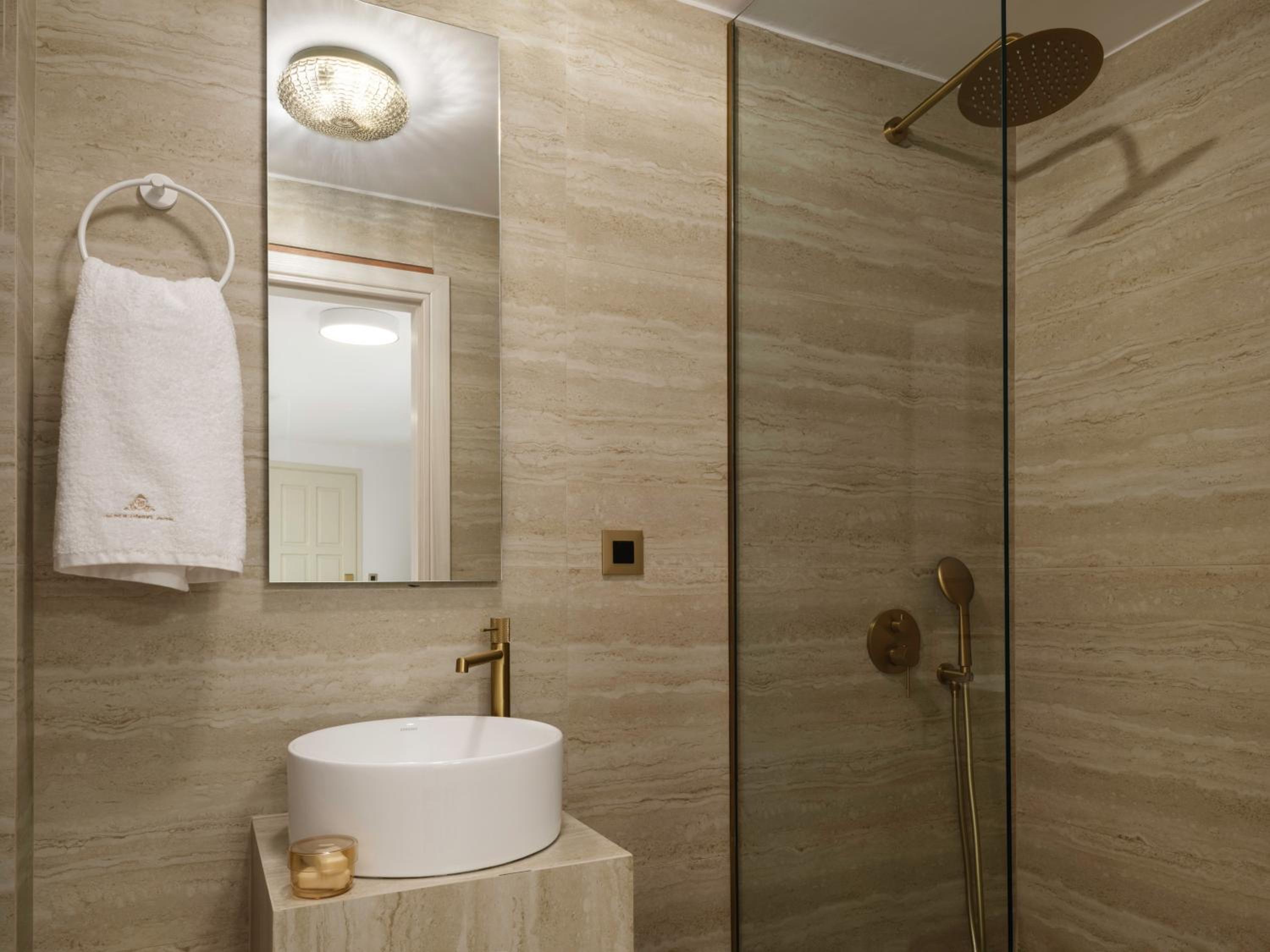 Junior Suite with Street View photo 3