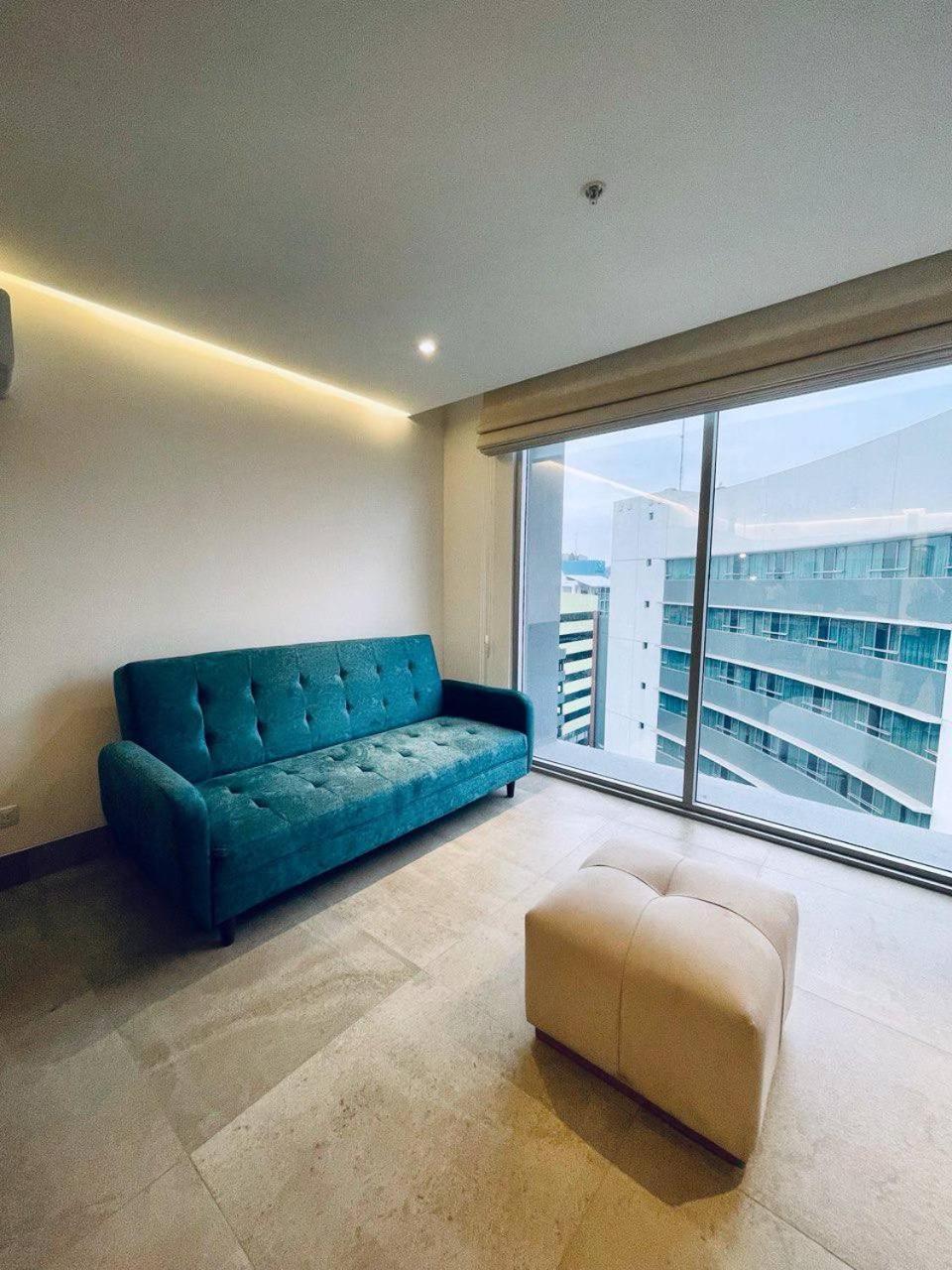 Superior King Suite photo 3