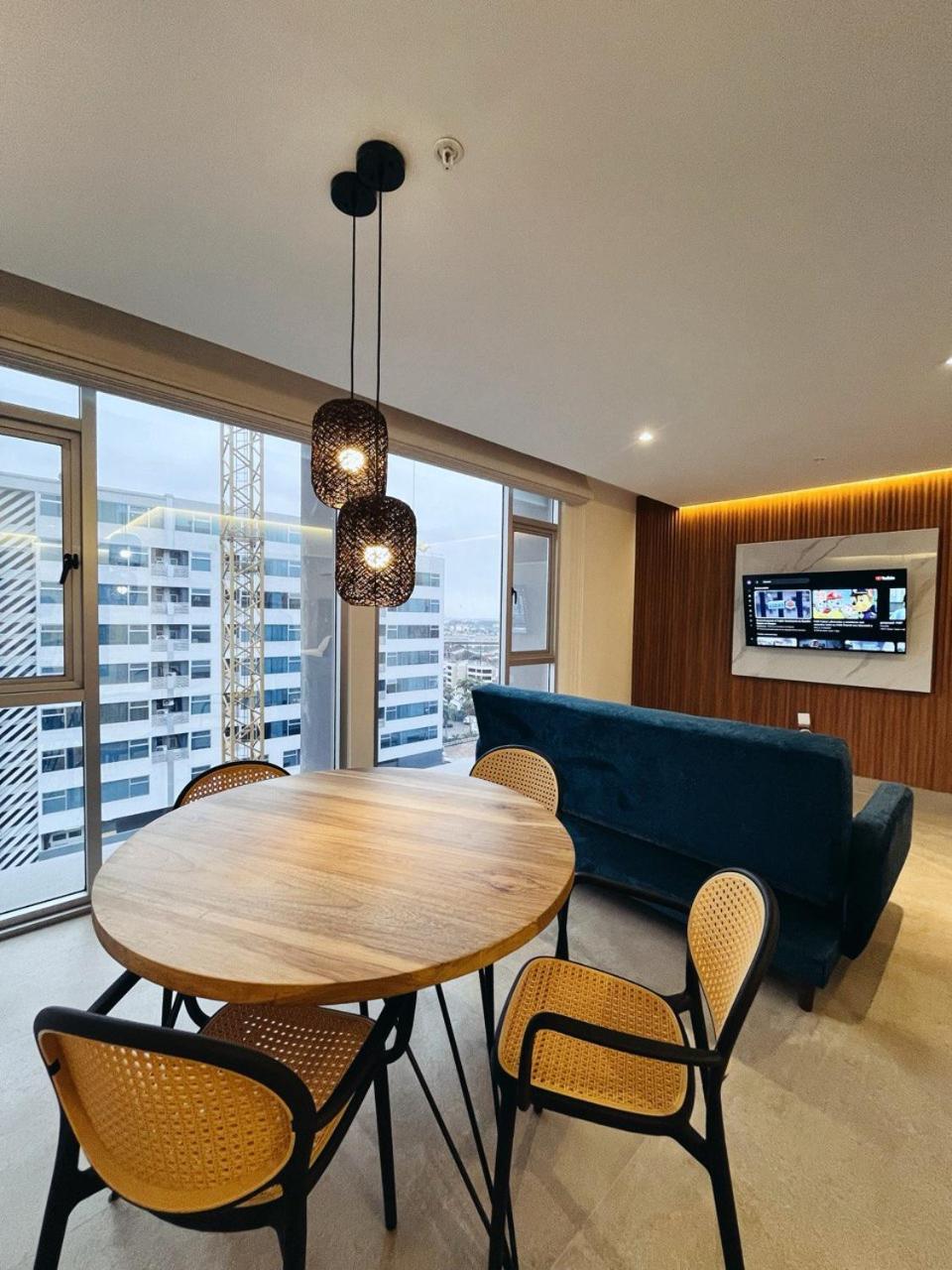 Superior King Suite photo 3