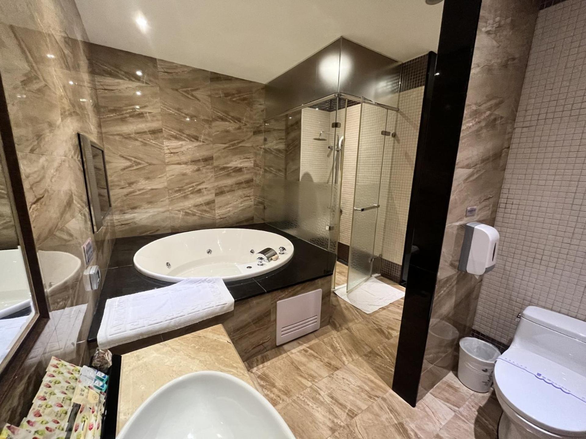 Deluxe Double Room photo 3