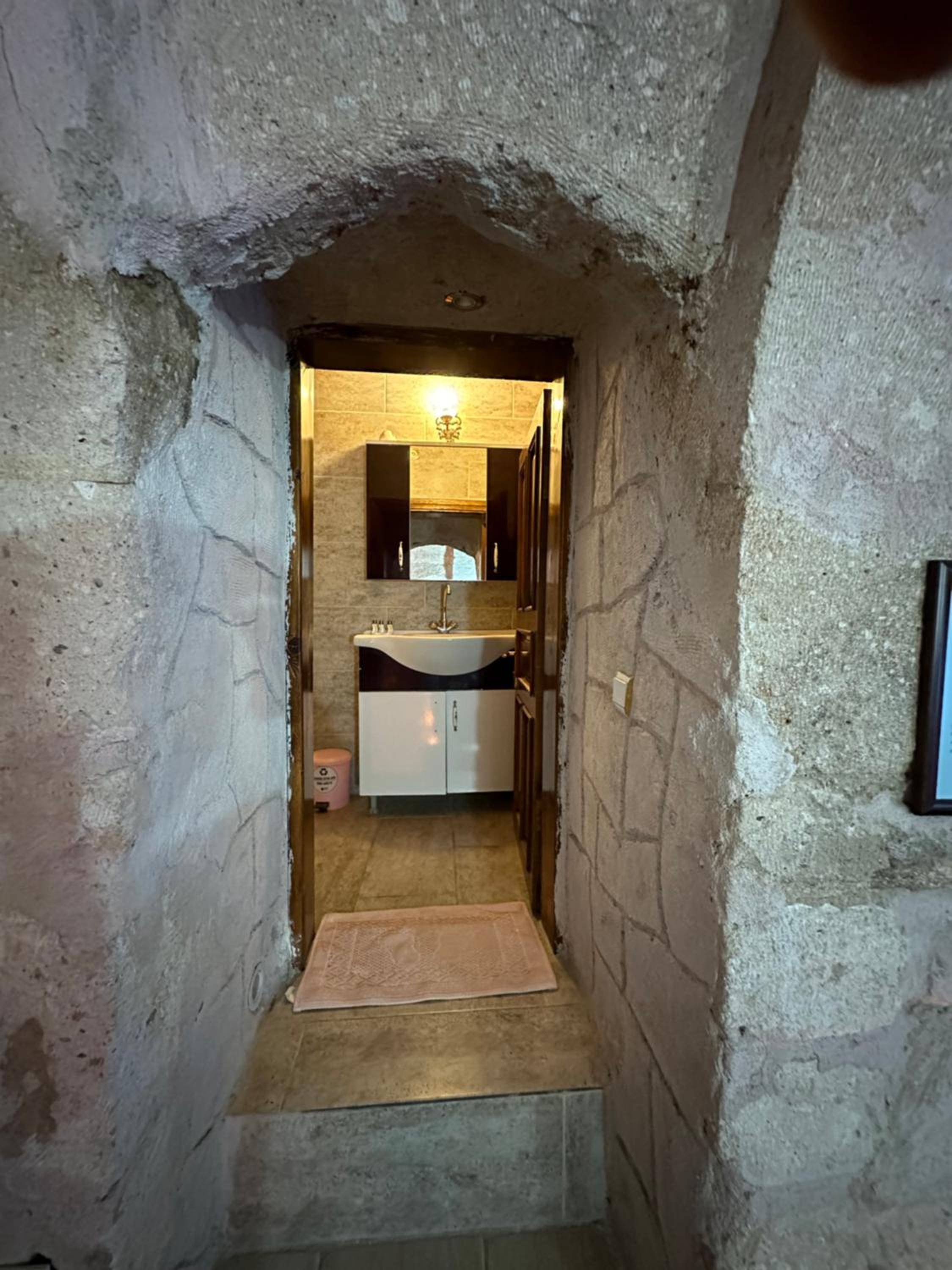 Arch Room - Photo 7