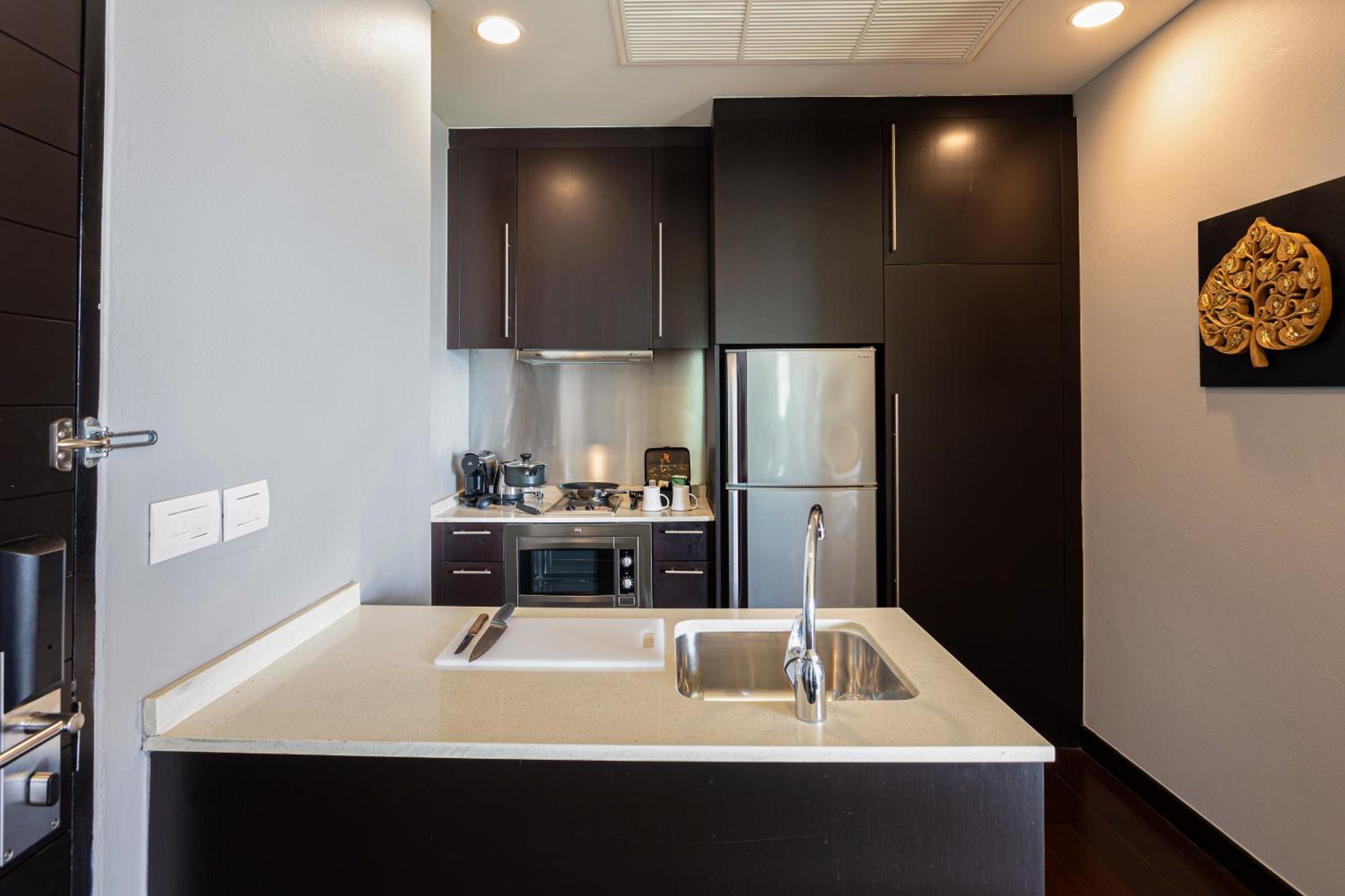 One-Bedroom Suite Twin with City View