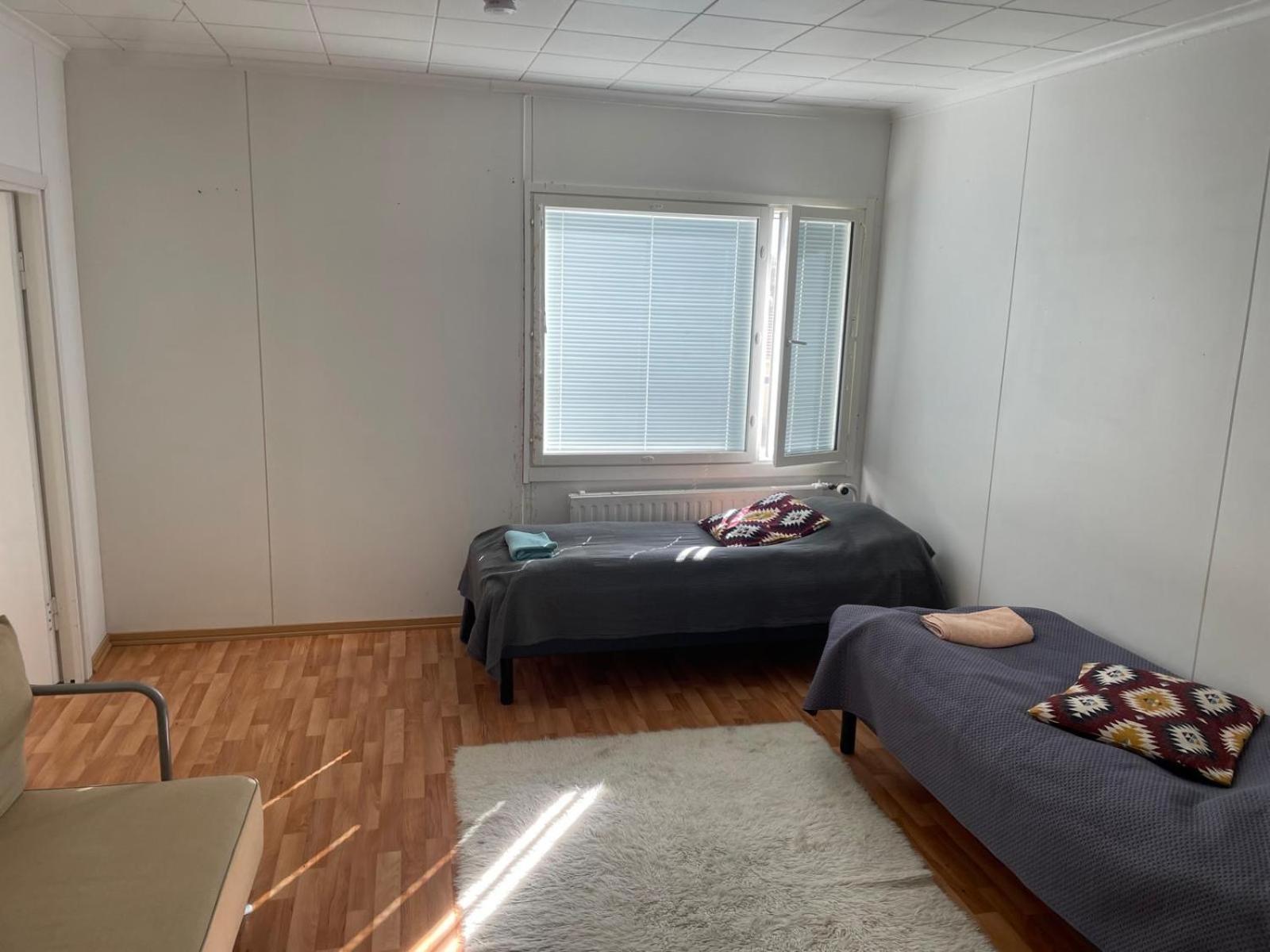 Apartment With Shared Bathroom