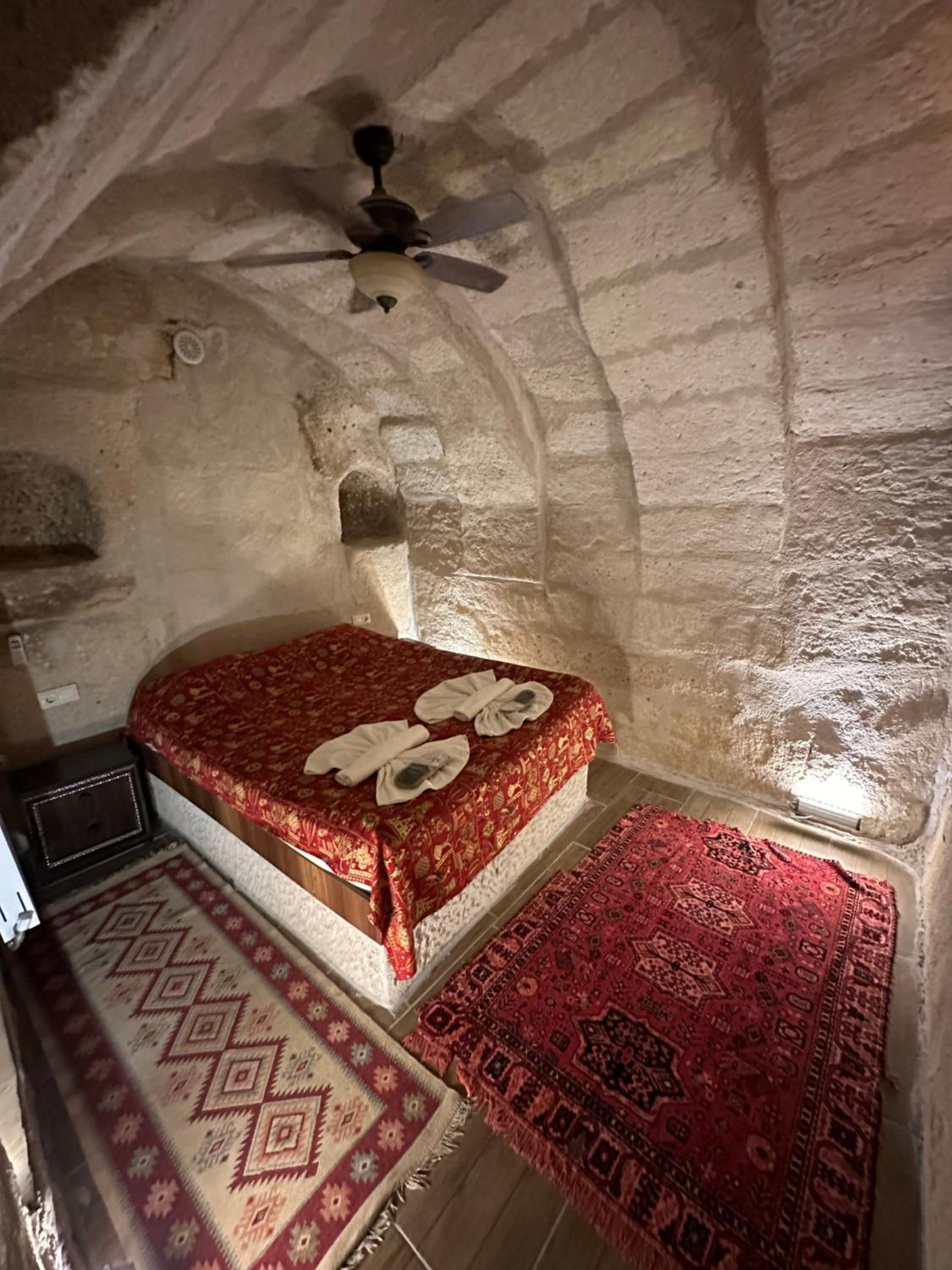 Deluxe Arch Room - Photo 2