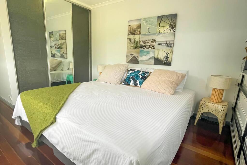 Four-Bedroom House photo 1