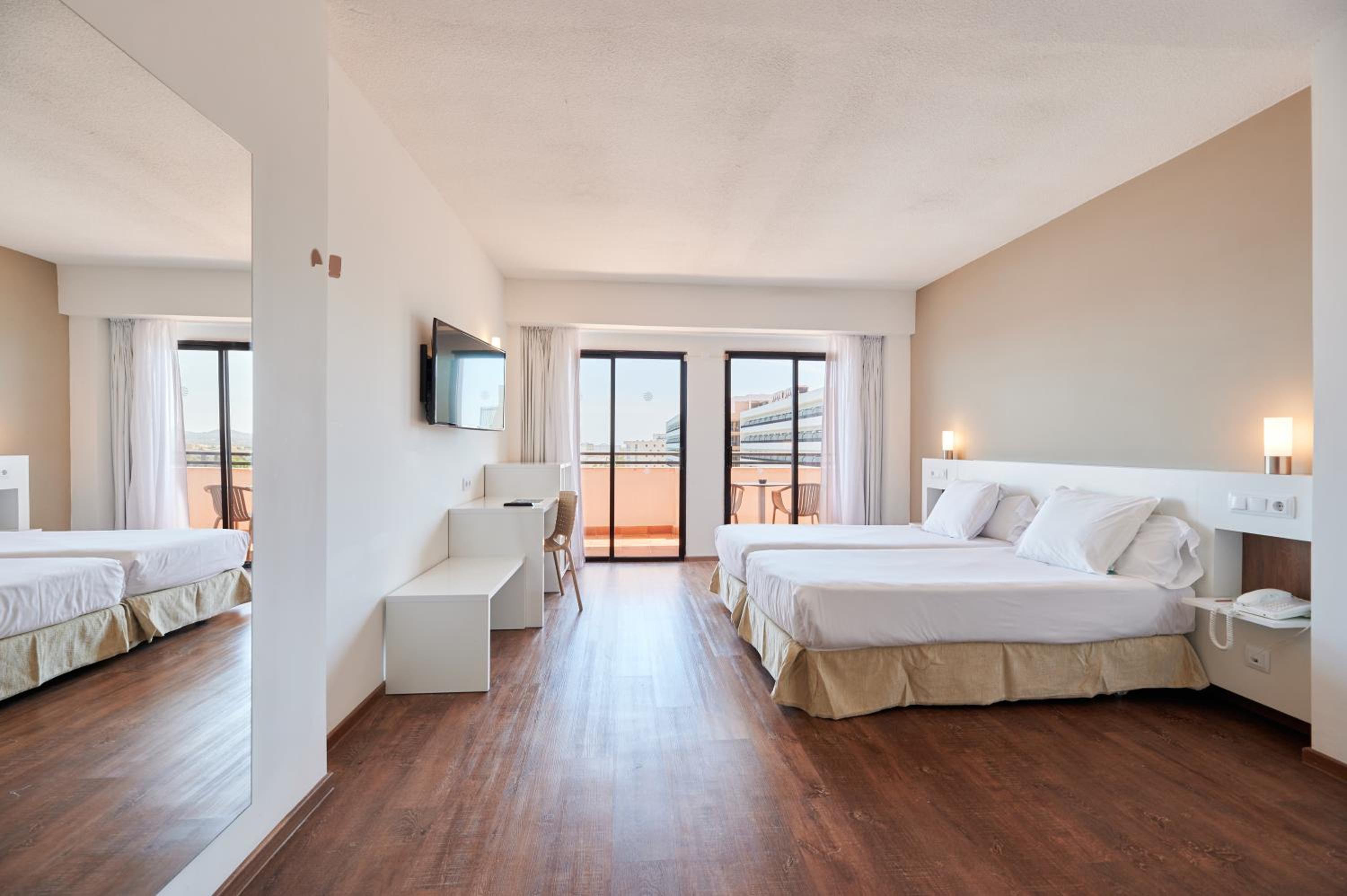 My Favorite Club Junior Suite Sea View